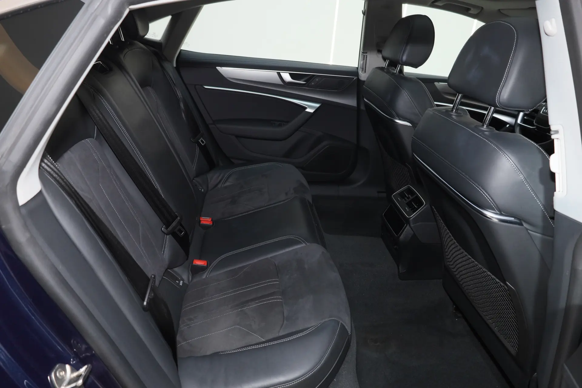 Audi A7L 45 TFSI, 2024 25