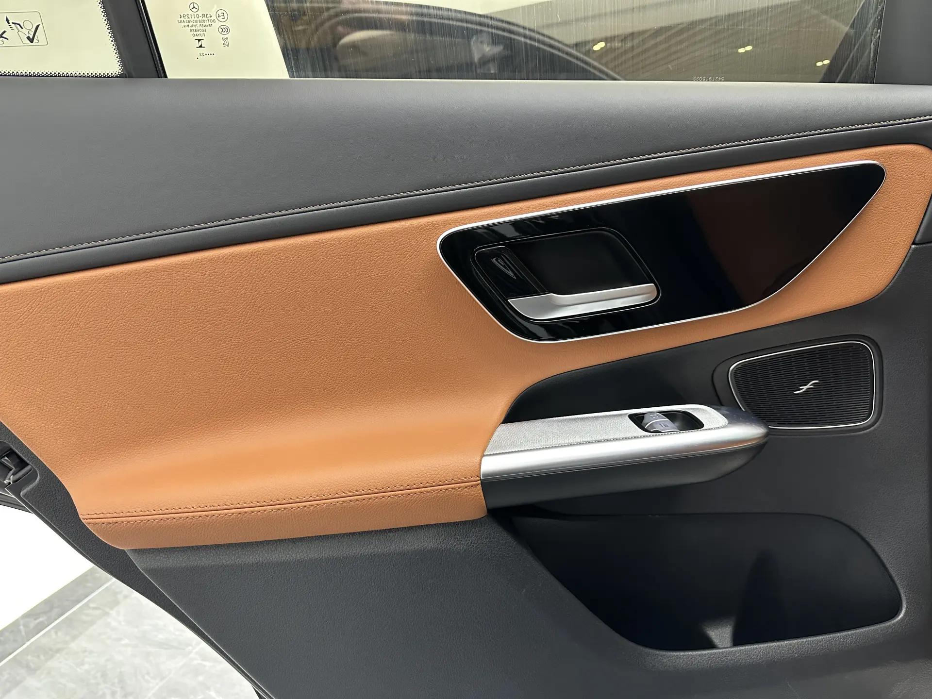 Mercedes-Benz GLC 300 L, 2023 25