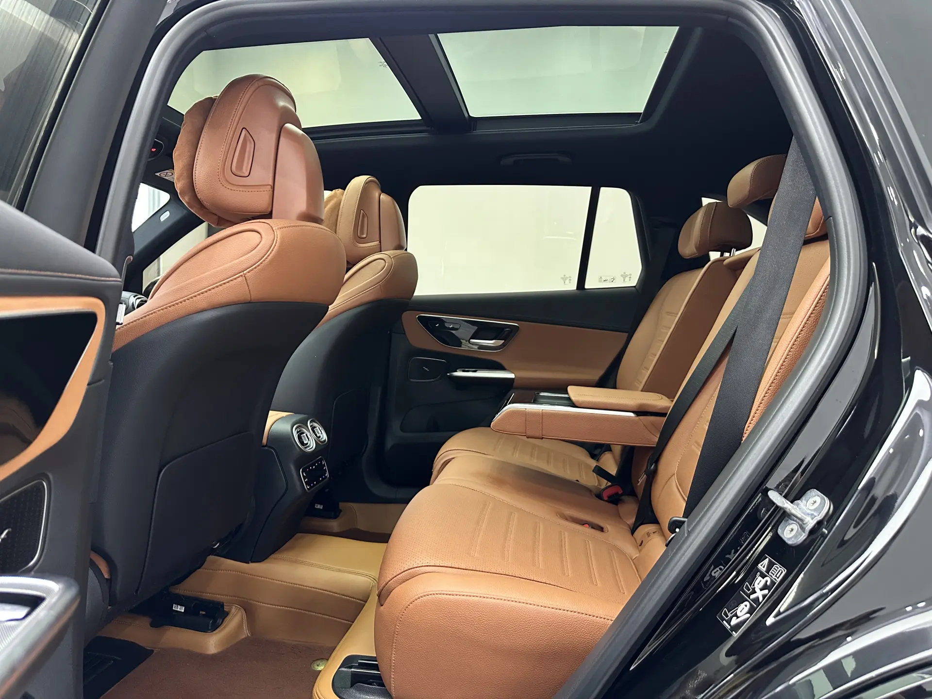 Mercedes-Benz GLC 300 L, 2023 11