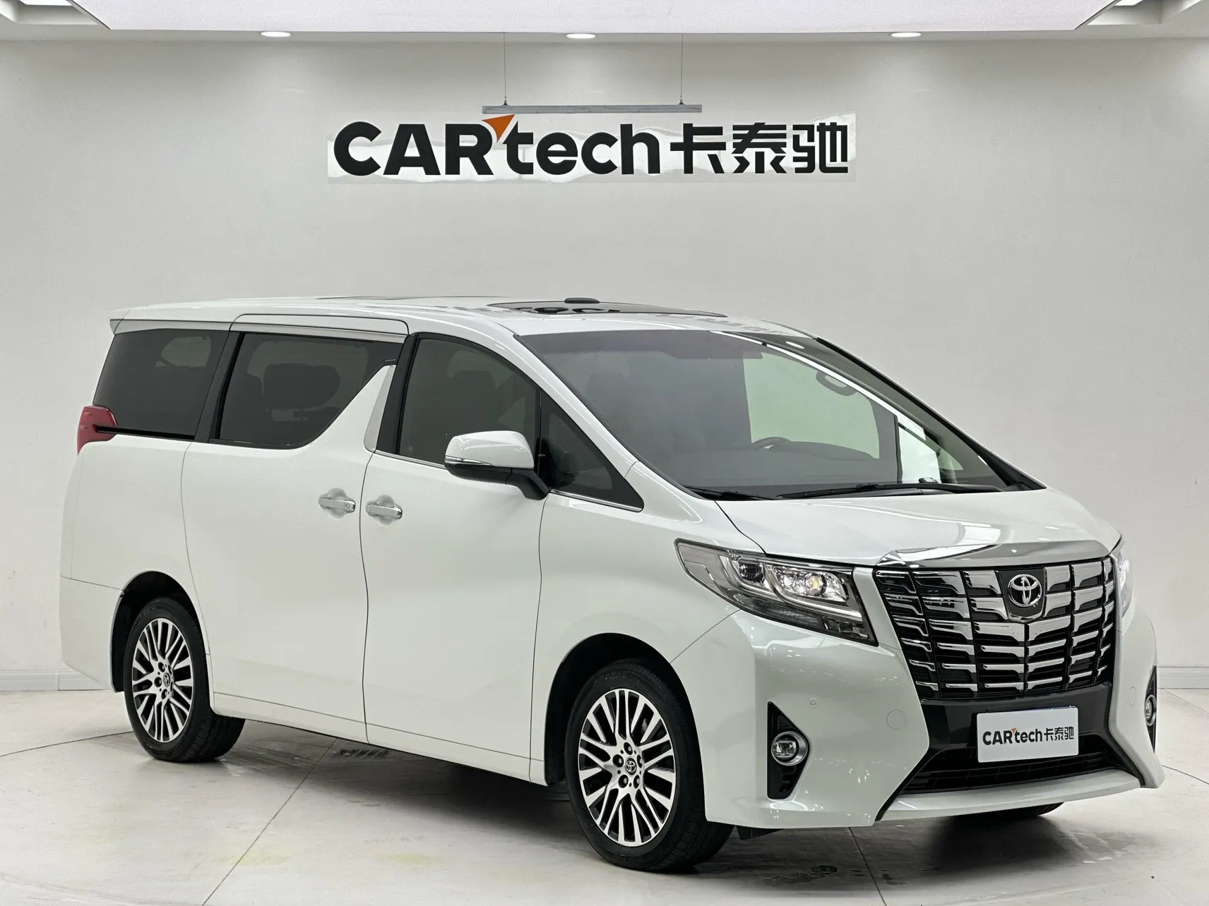 Toyota Alphard, 2017 2