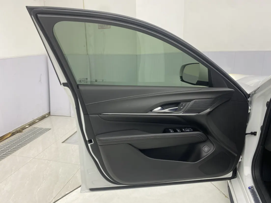 Cadillac CT4, 2022 16