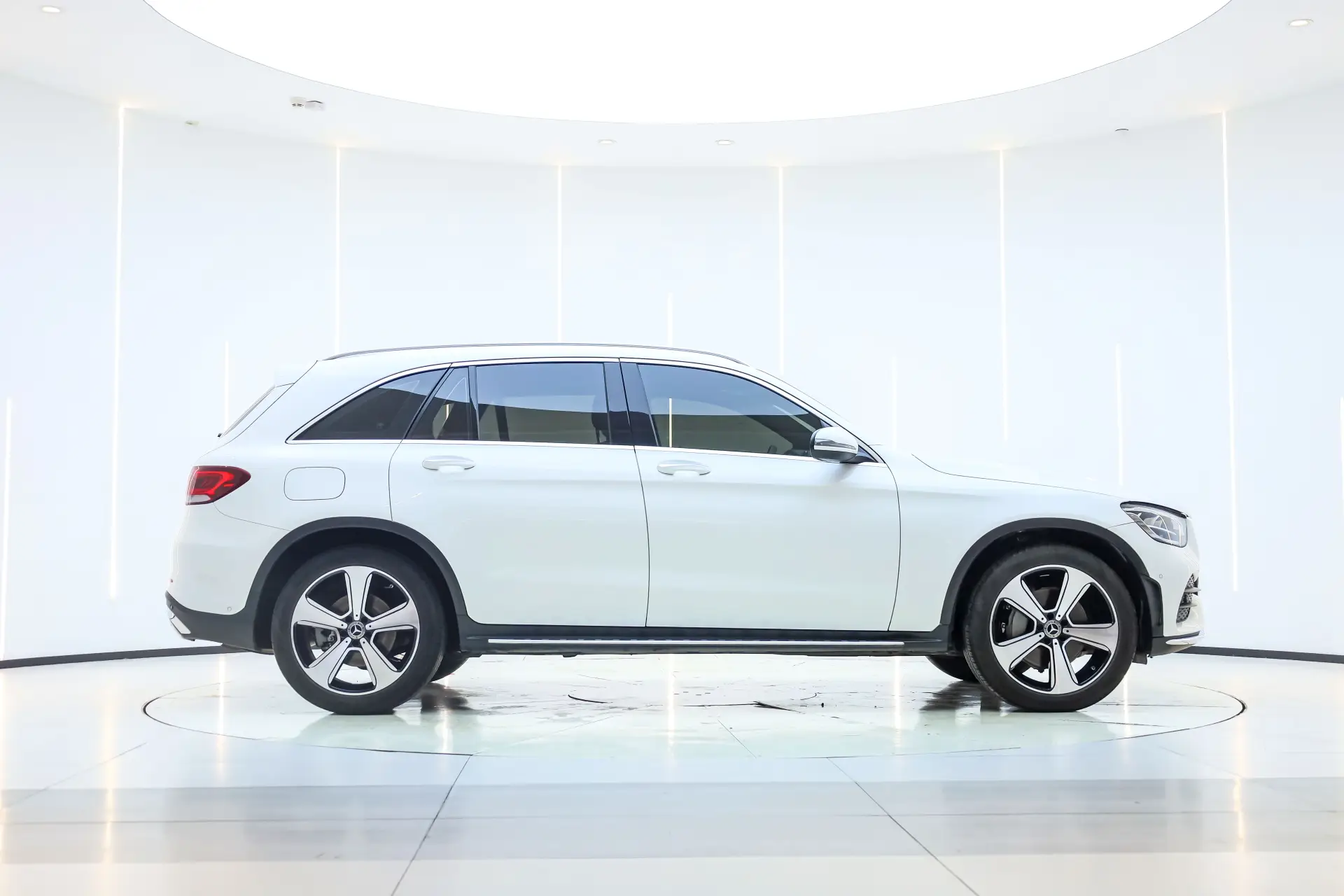 Mercedes-Benz GLC 300 L, 2023 4