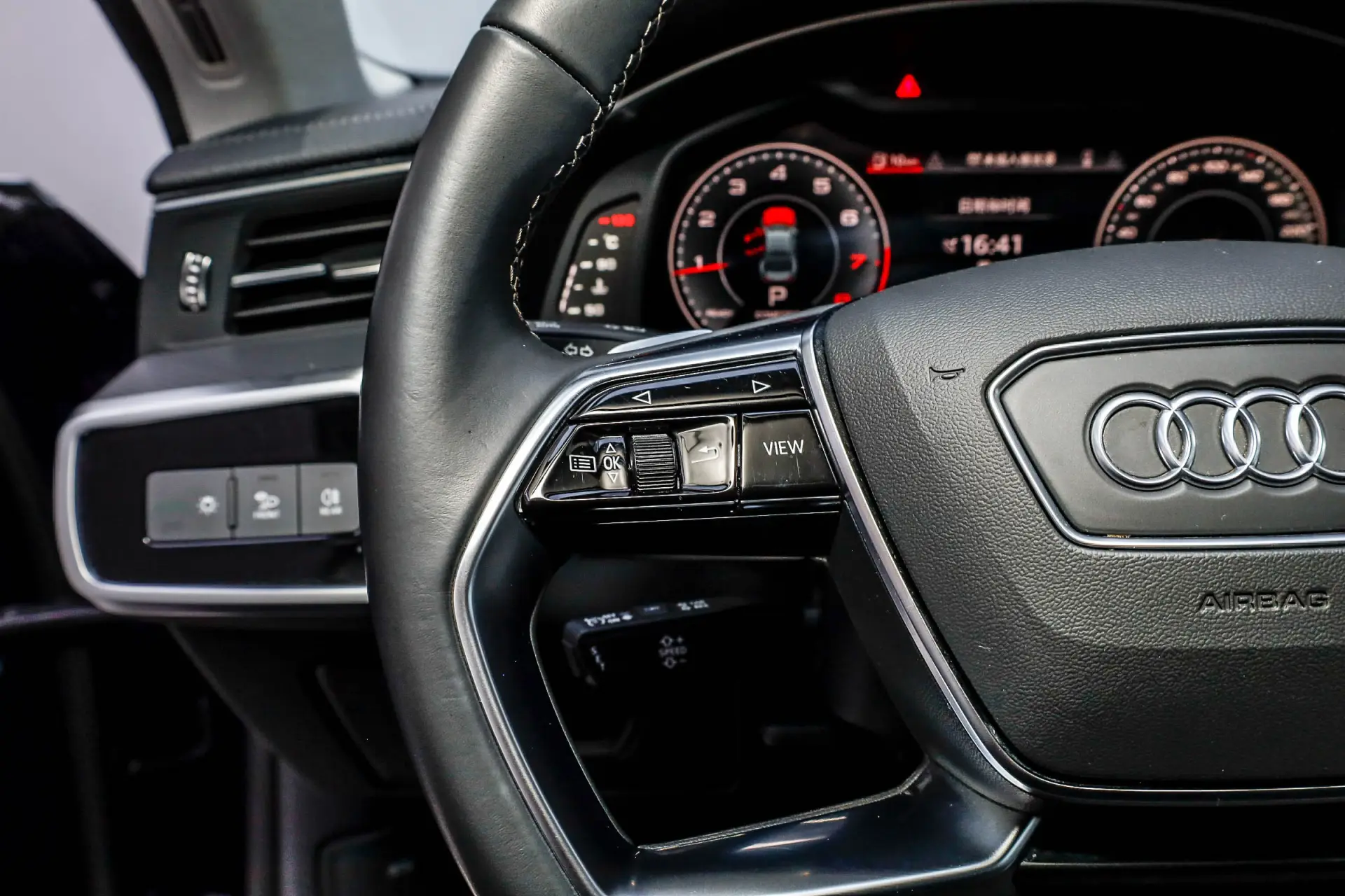 Audi A7L 45 TFSI, 2024 13