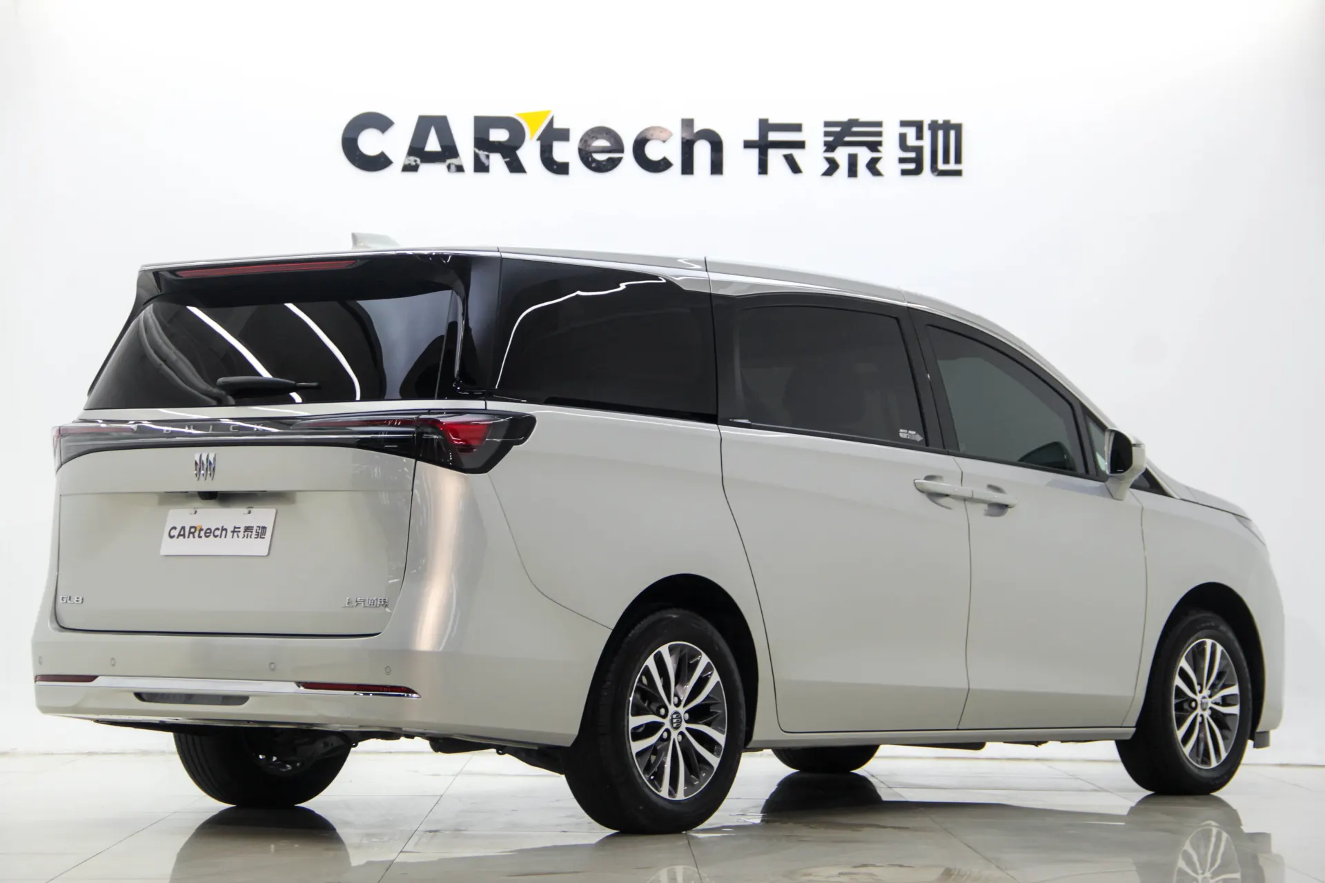Buick GL8, 2025 4