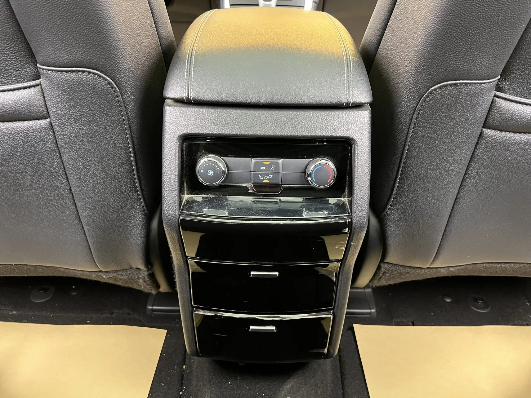Ford Edge, 2020 37