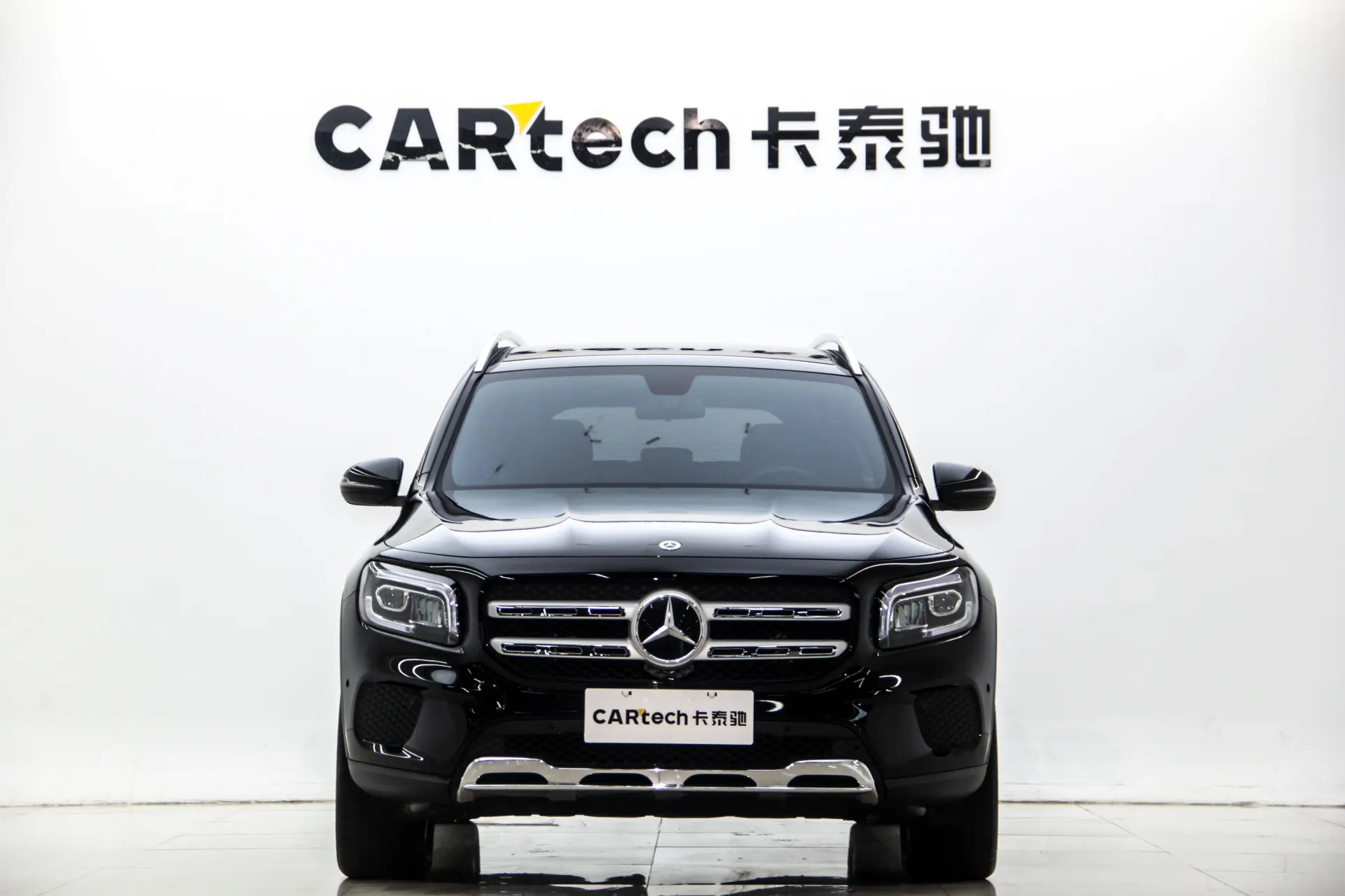Mercedes-Benz GLB, 2023 2