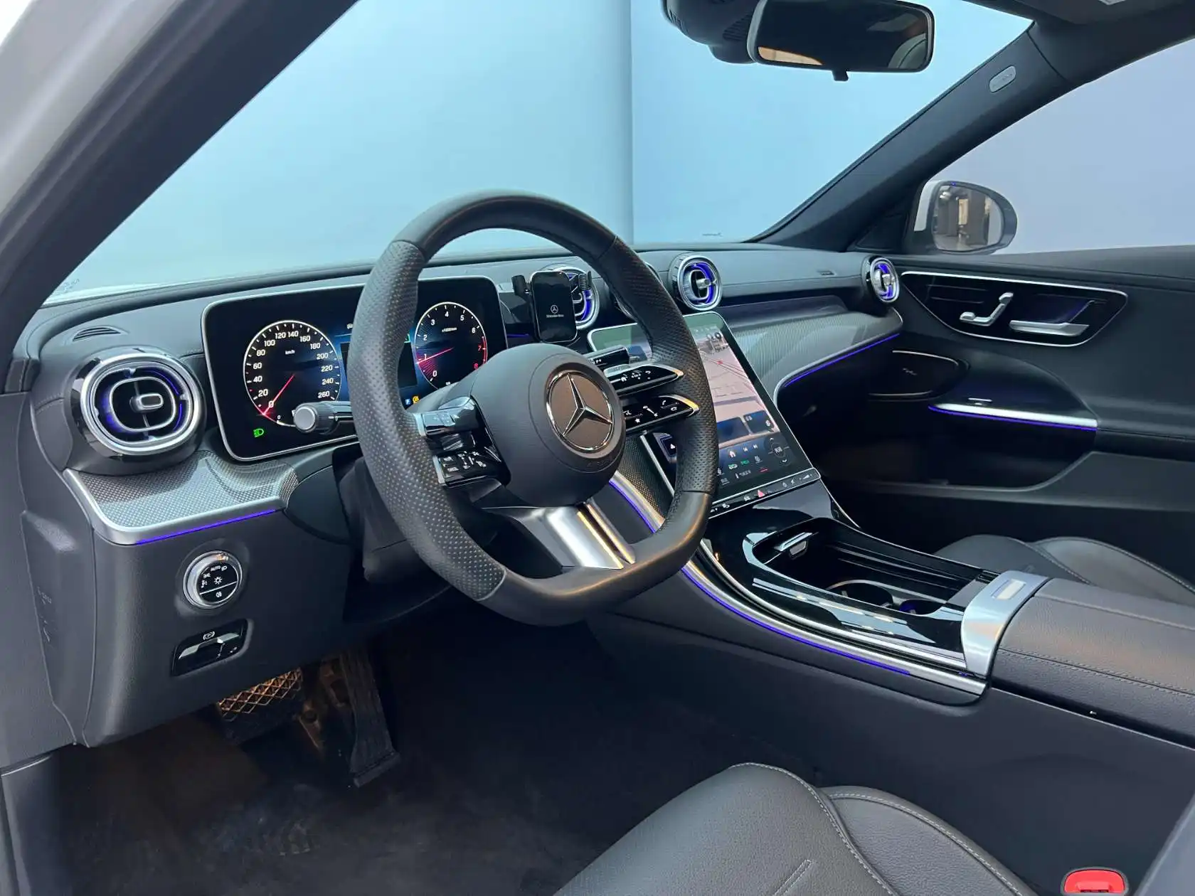 Mercedes-Benz C 260 L, 2024 9