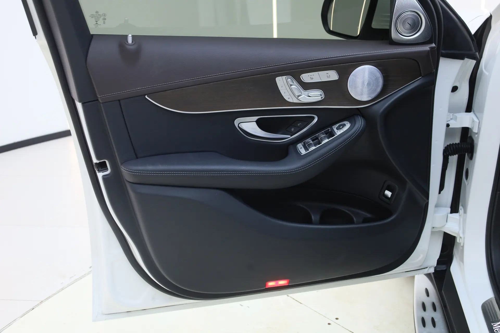 Mercedes-Benz GLC 300 L, 2023 18
