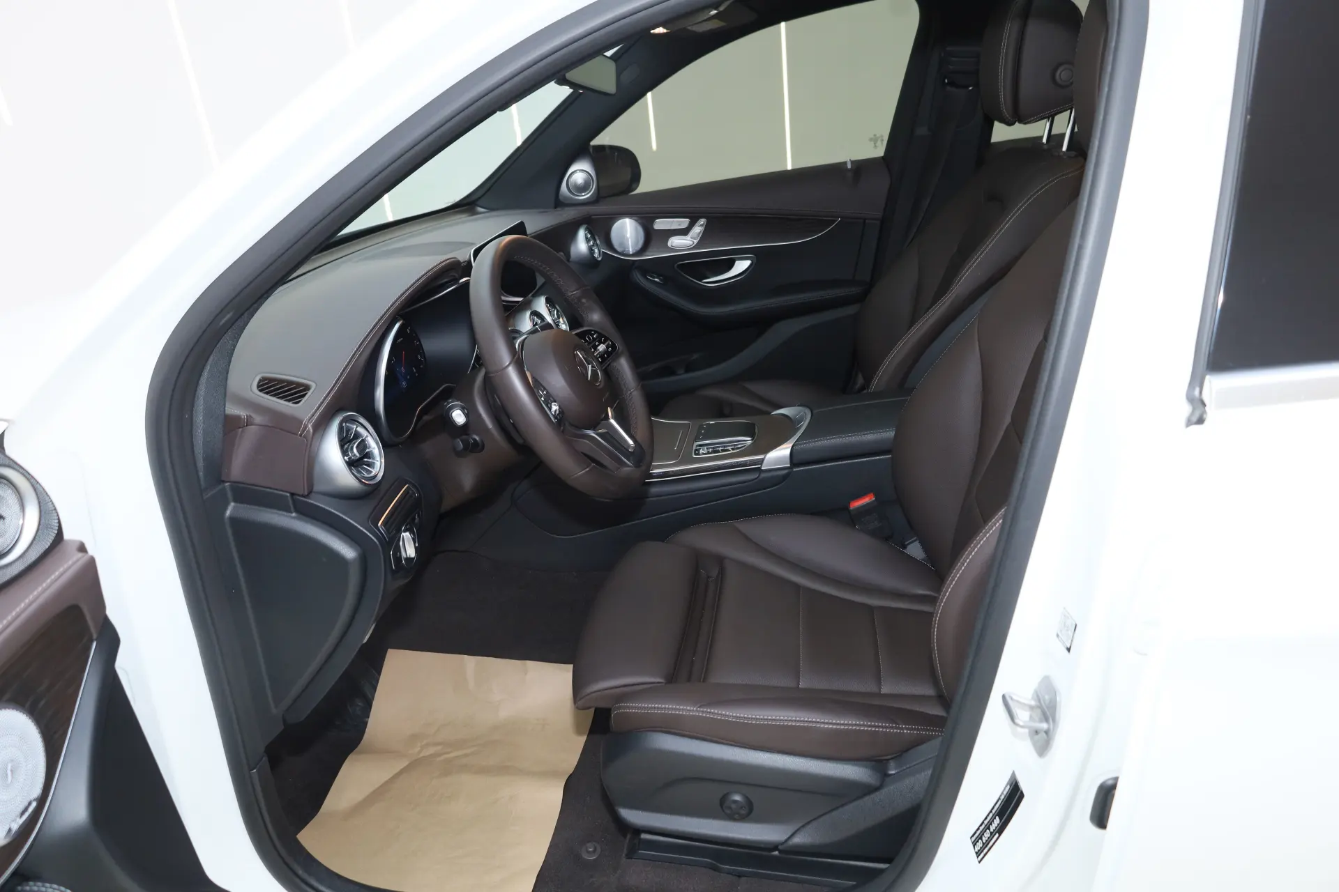 Mercedes-Benz GLC 300 L, 2023 19