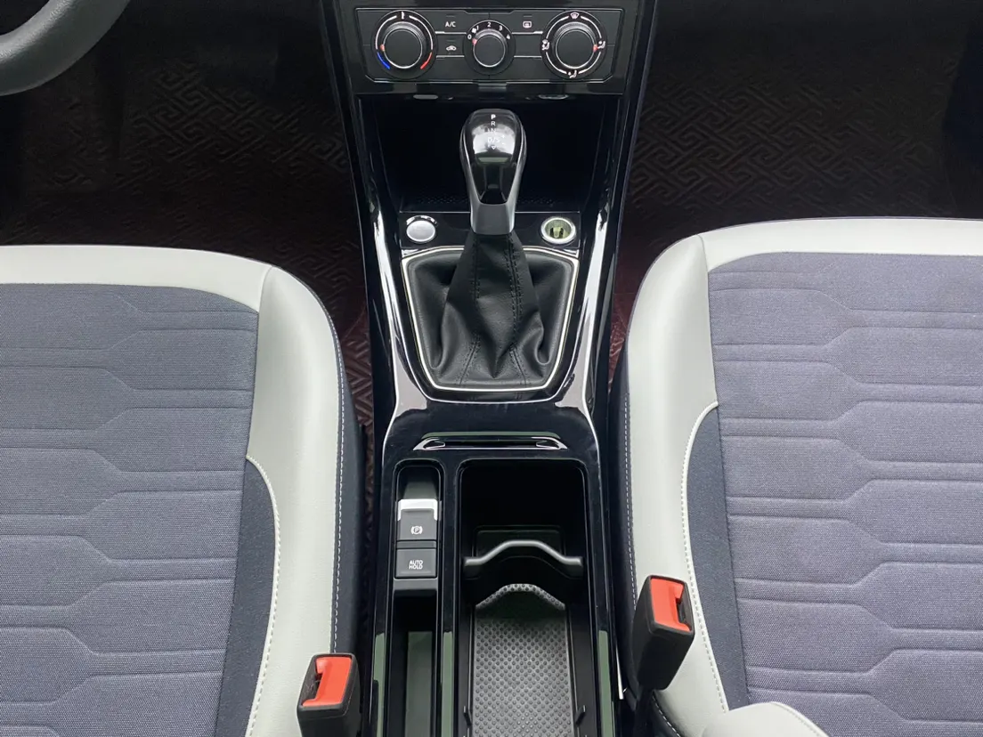 Volkswagen Tharu, 2024 21