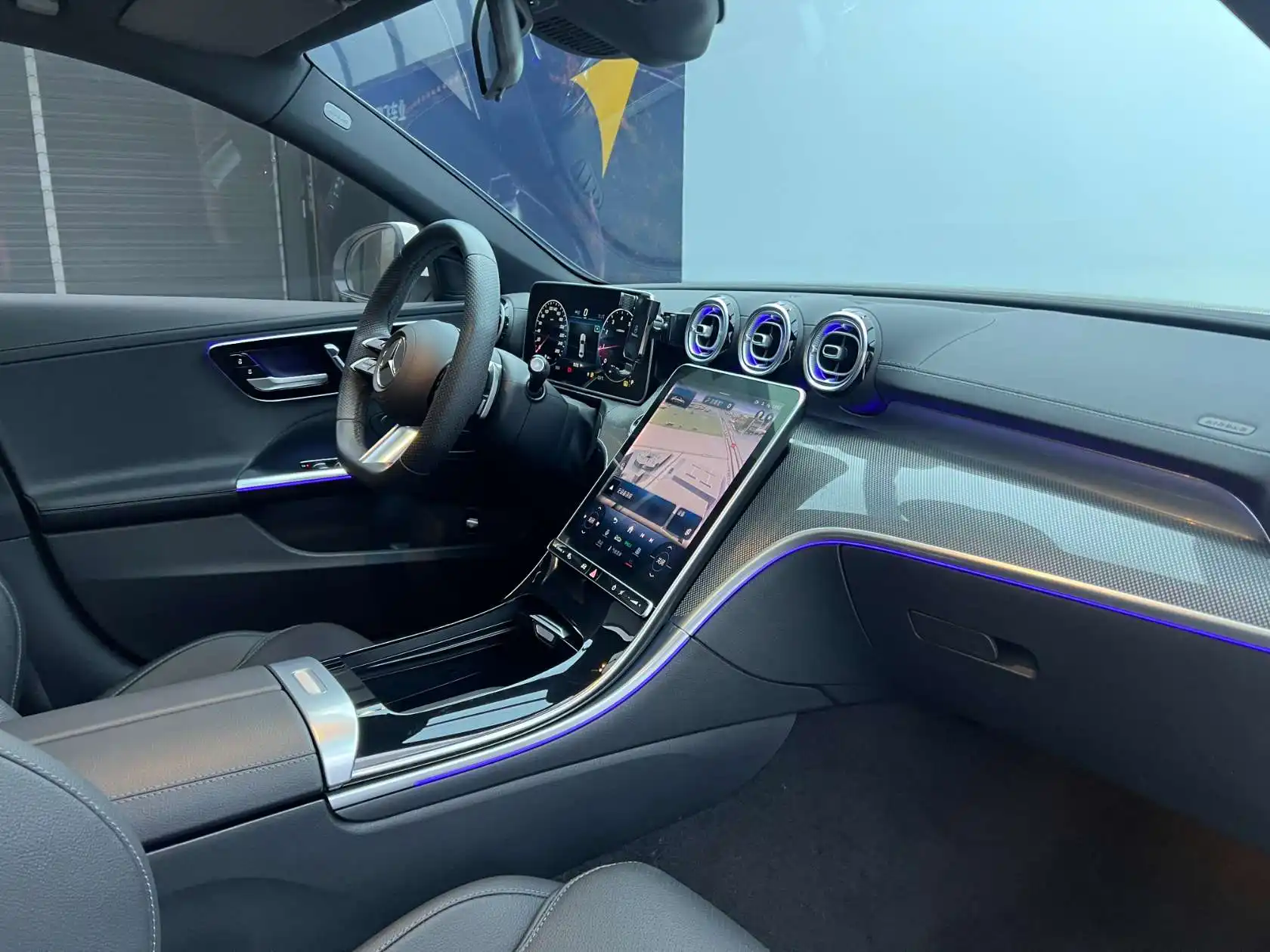 Mercedes-Benz C 260 L, 2024 18