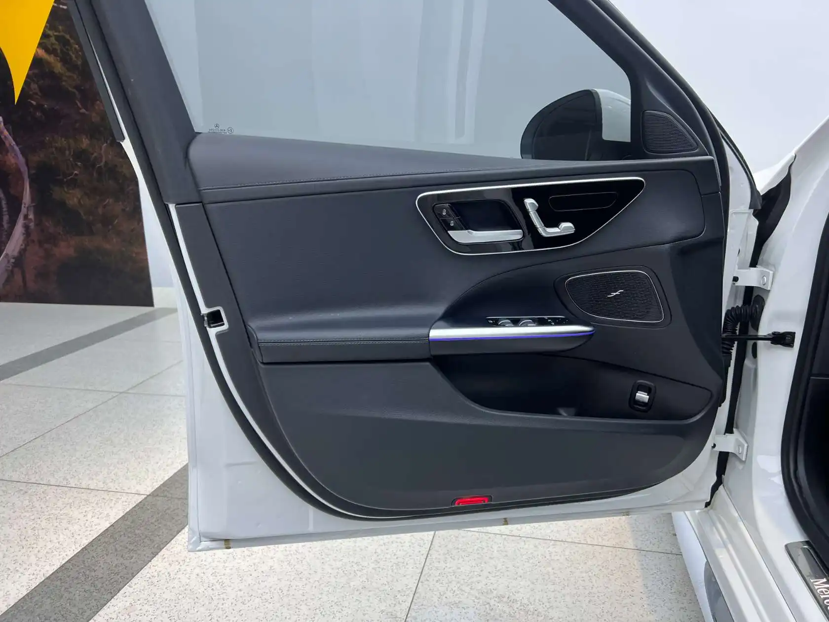 Mercedes-Benz C 260 L, 2024 10