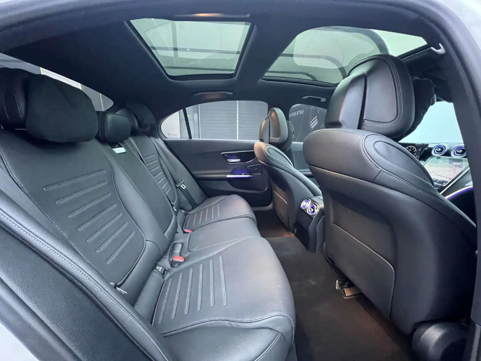 Mercedes-Benz C 260 L, 2024 15