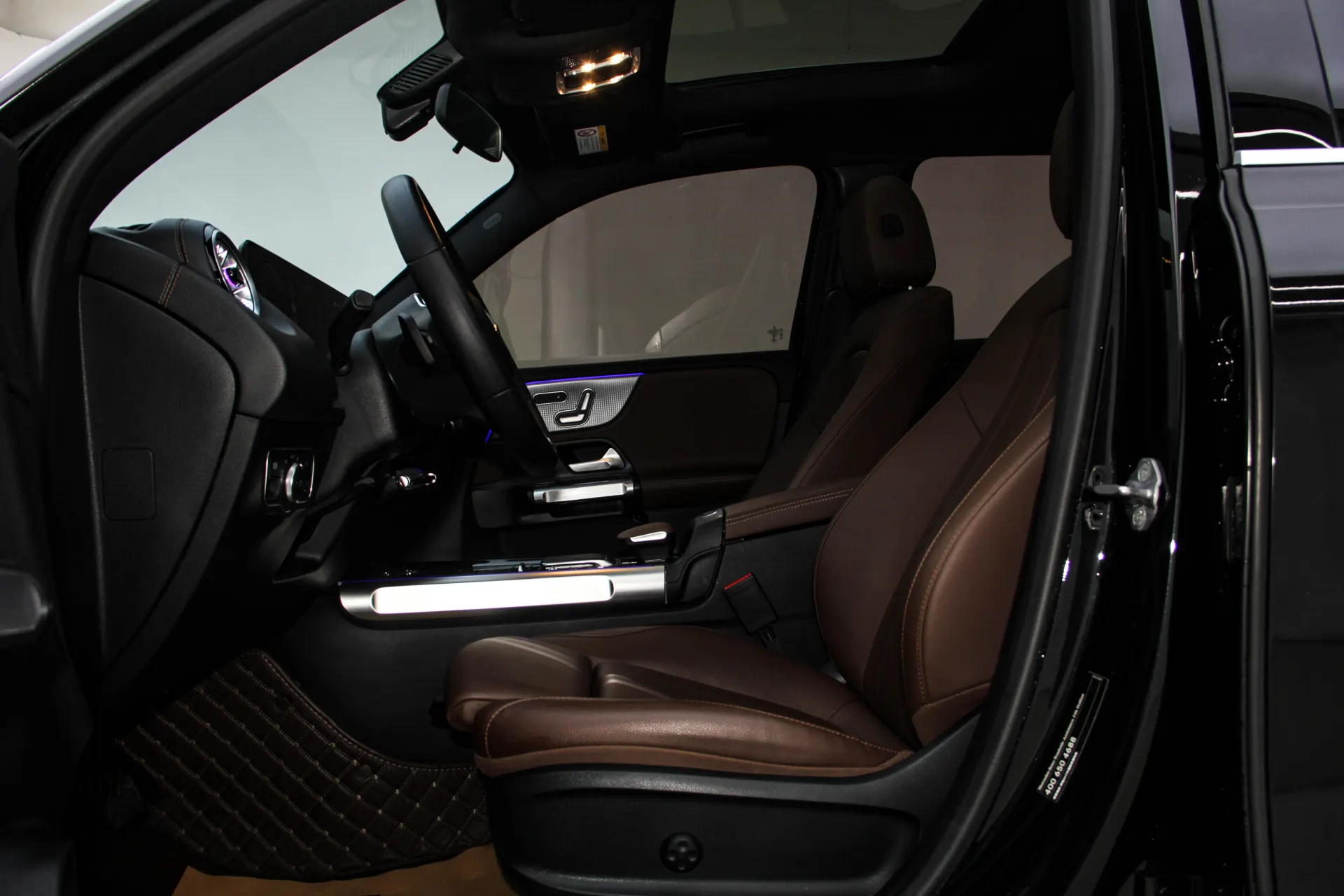 Mercedes-Benz GLB, 2023 14