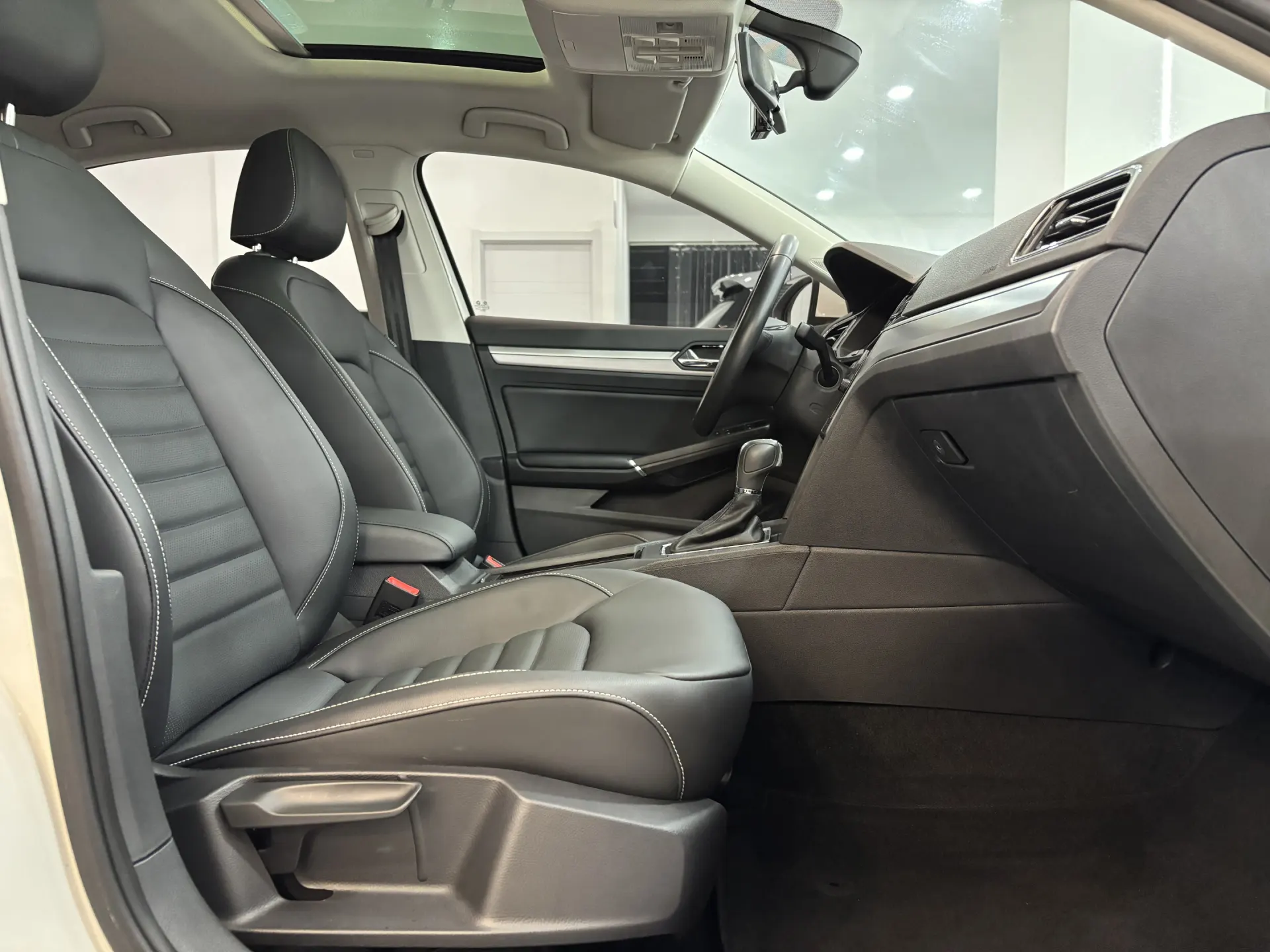 Volkswagen Lamando, 2020 11