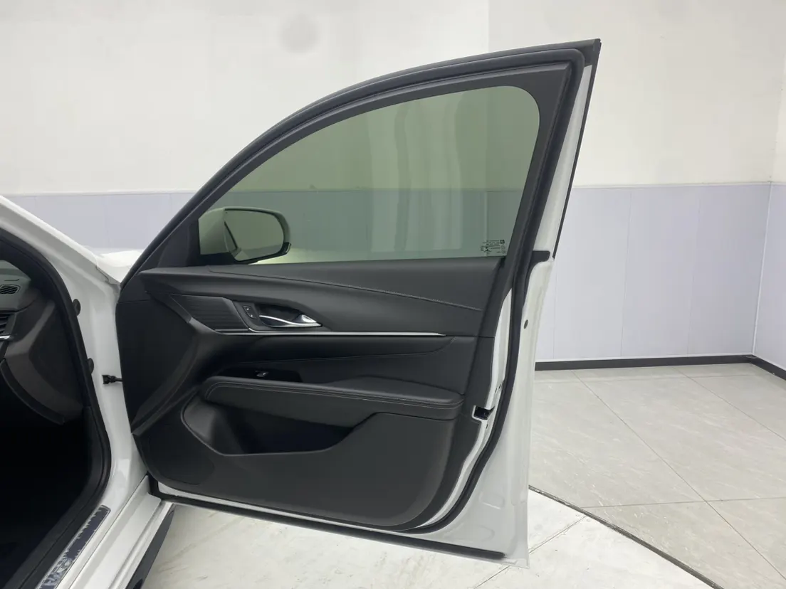 Cadillac CT4, 2022 24