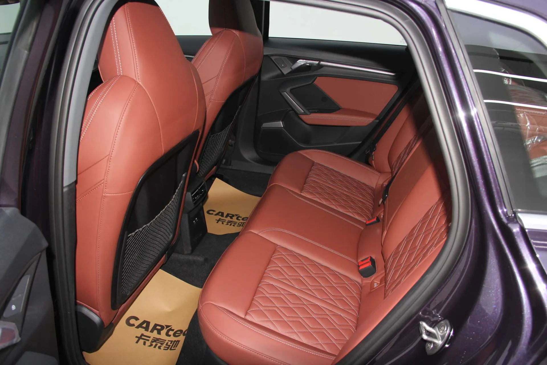 Audi Flying Spur, 2026 13