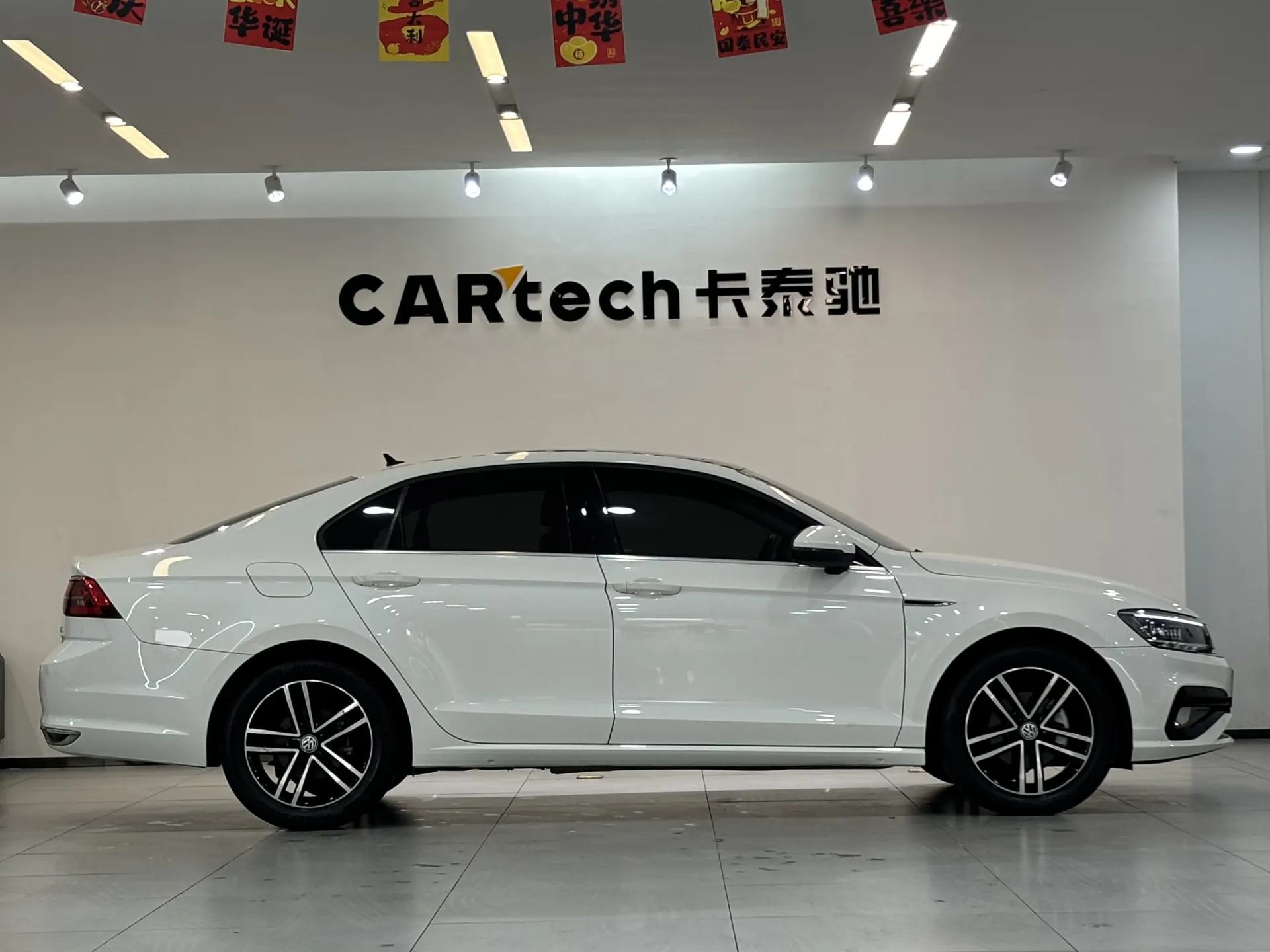 Volkswagen Lamando, 2020 3