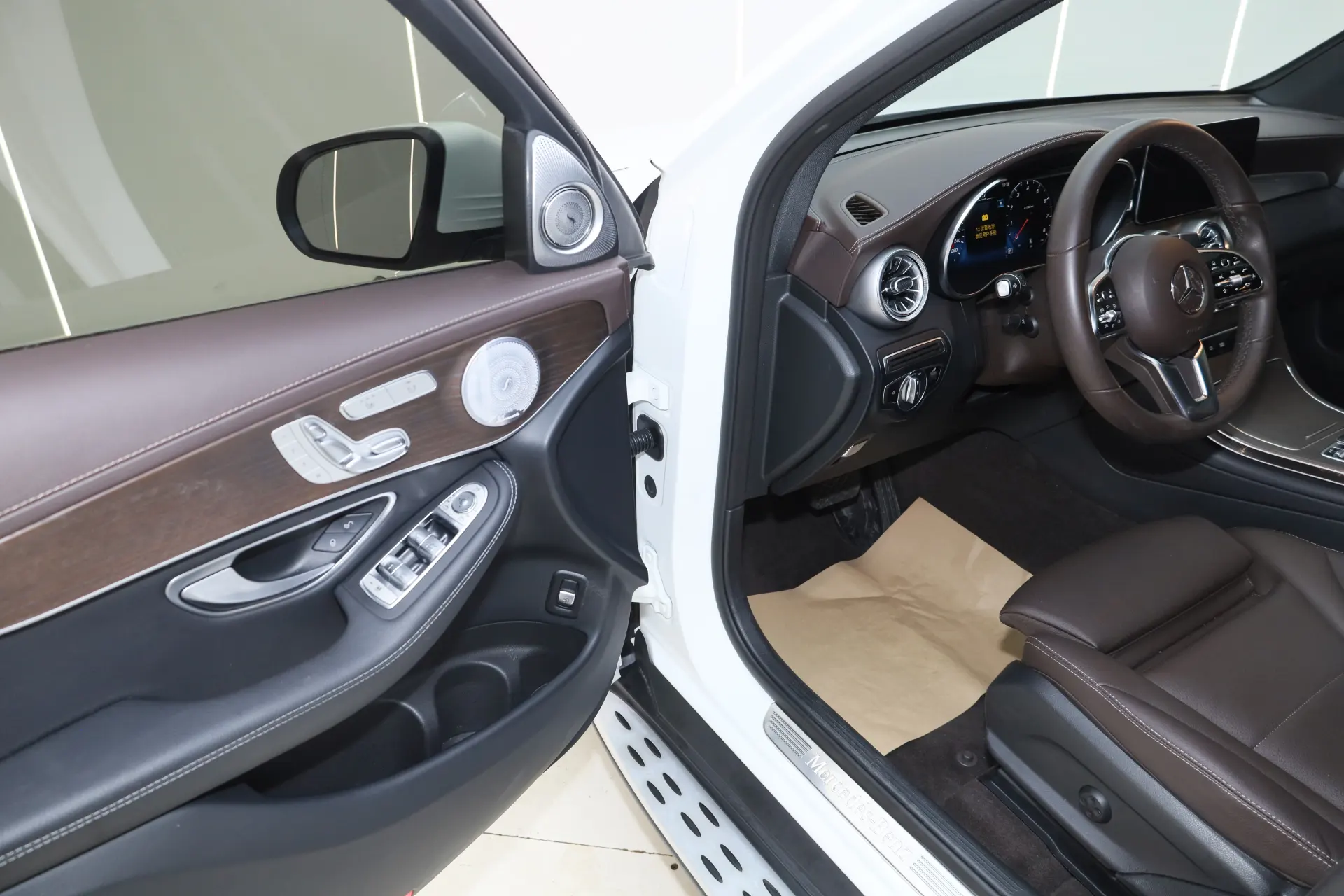 Mercedes-Benz GLC 300 L, 2023 29