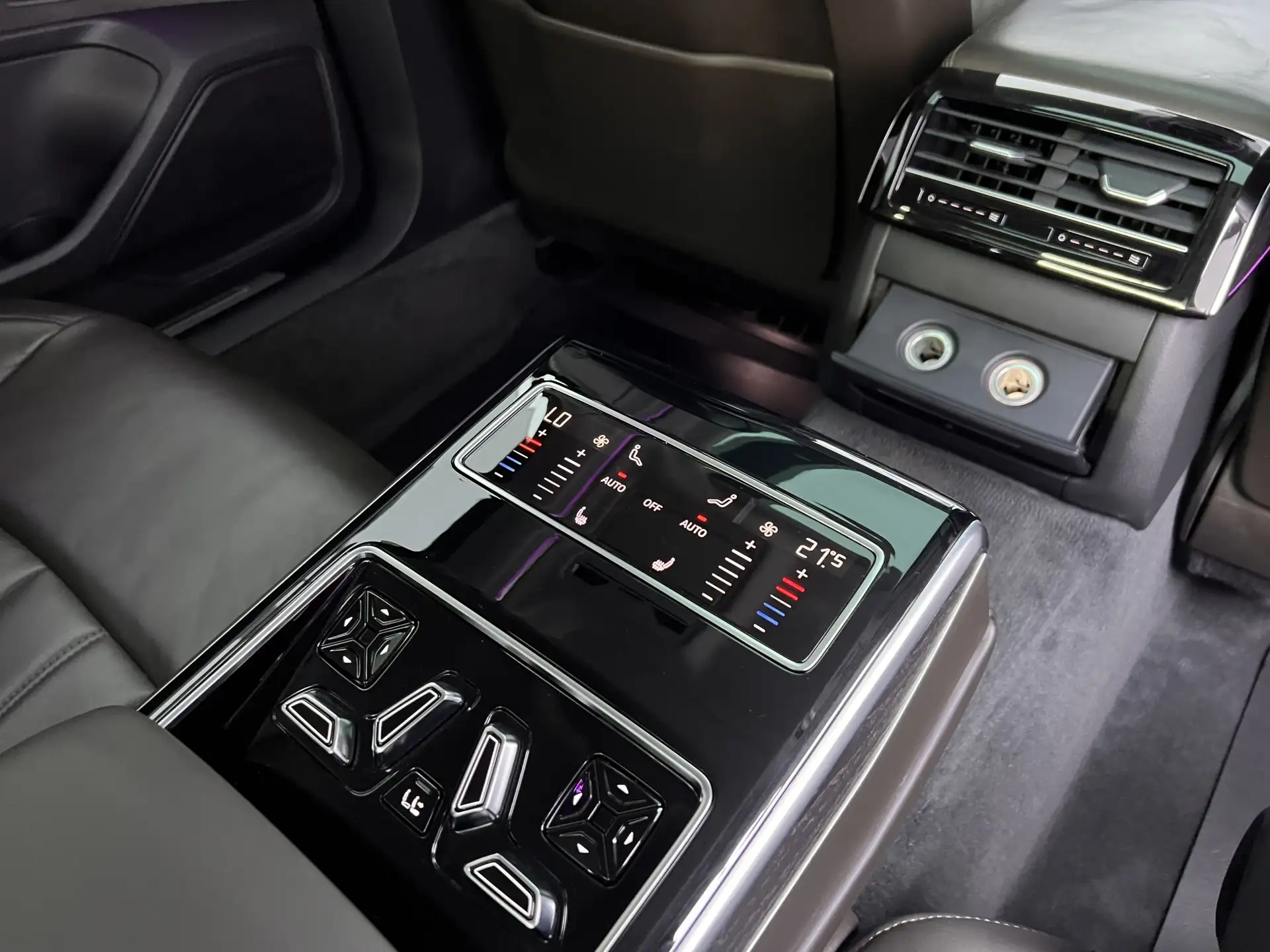 Audi A8L 50 TFSI, 2020 23