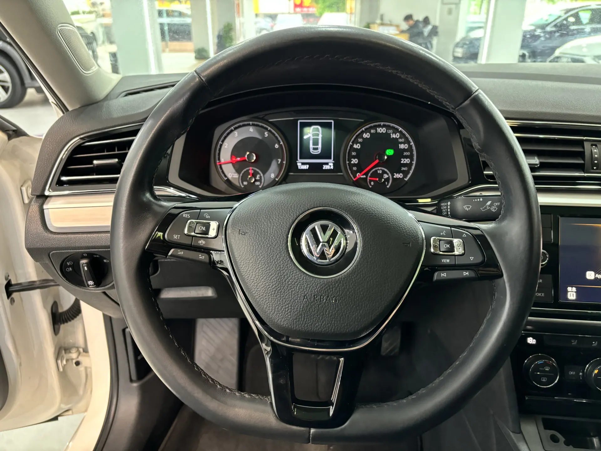 Volkswagen Lamando, 2020 8