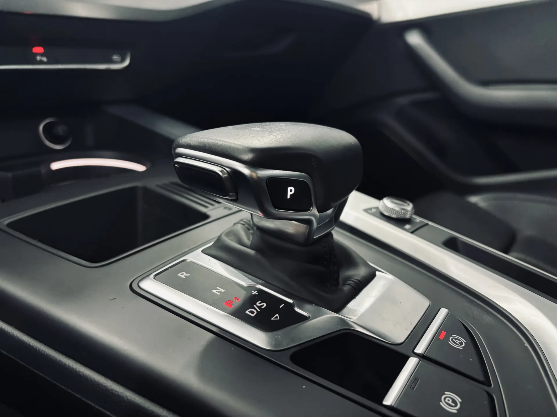 Audi A4L 40 TFSI, 2020 14