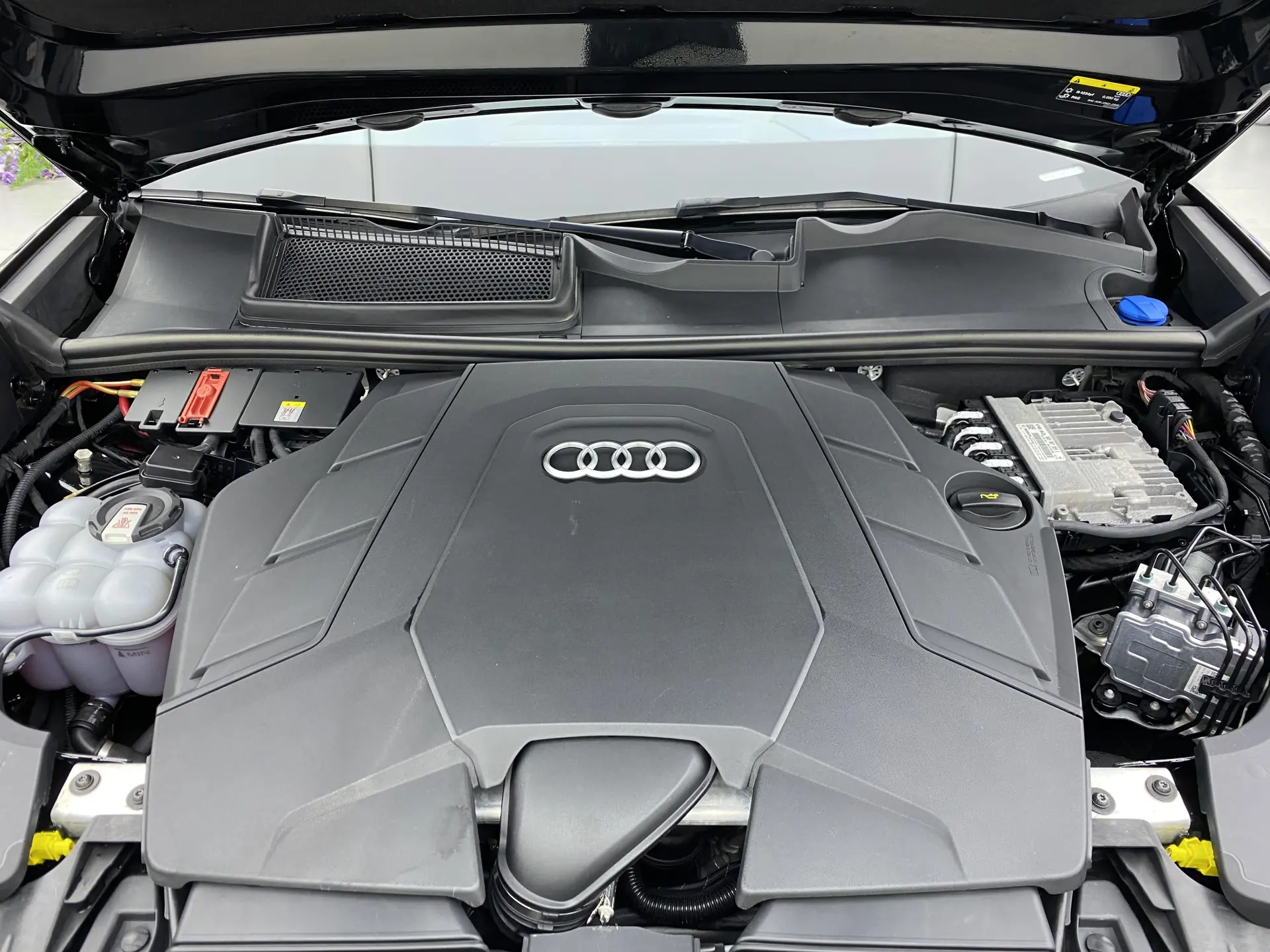 Audi Q8 55 TFSI, 2022 28