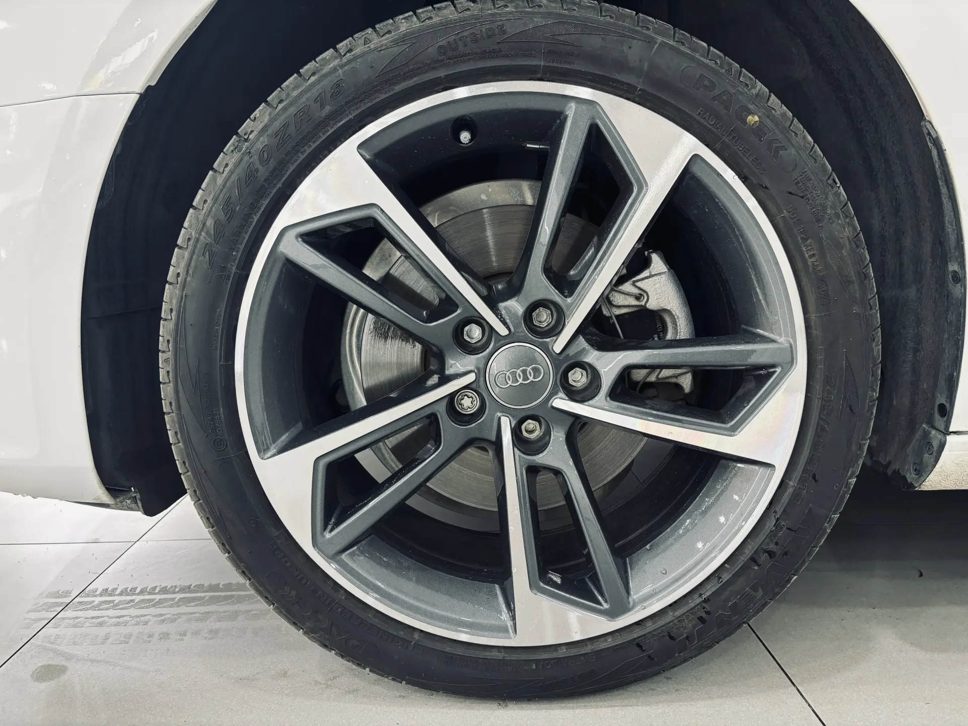 Audi A4L 40 TFSI, 2020 все фото