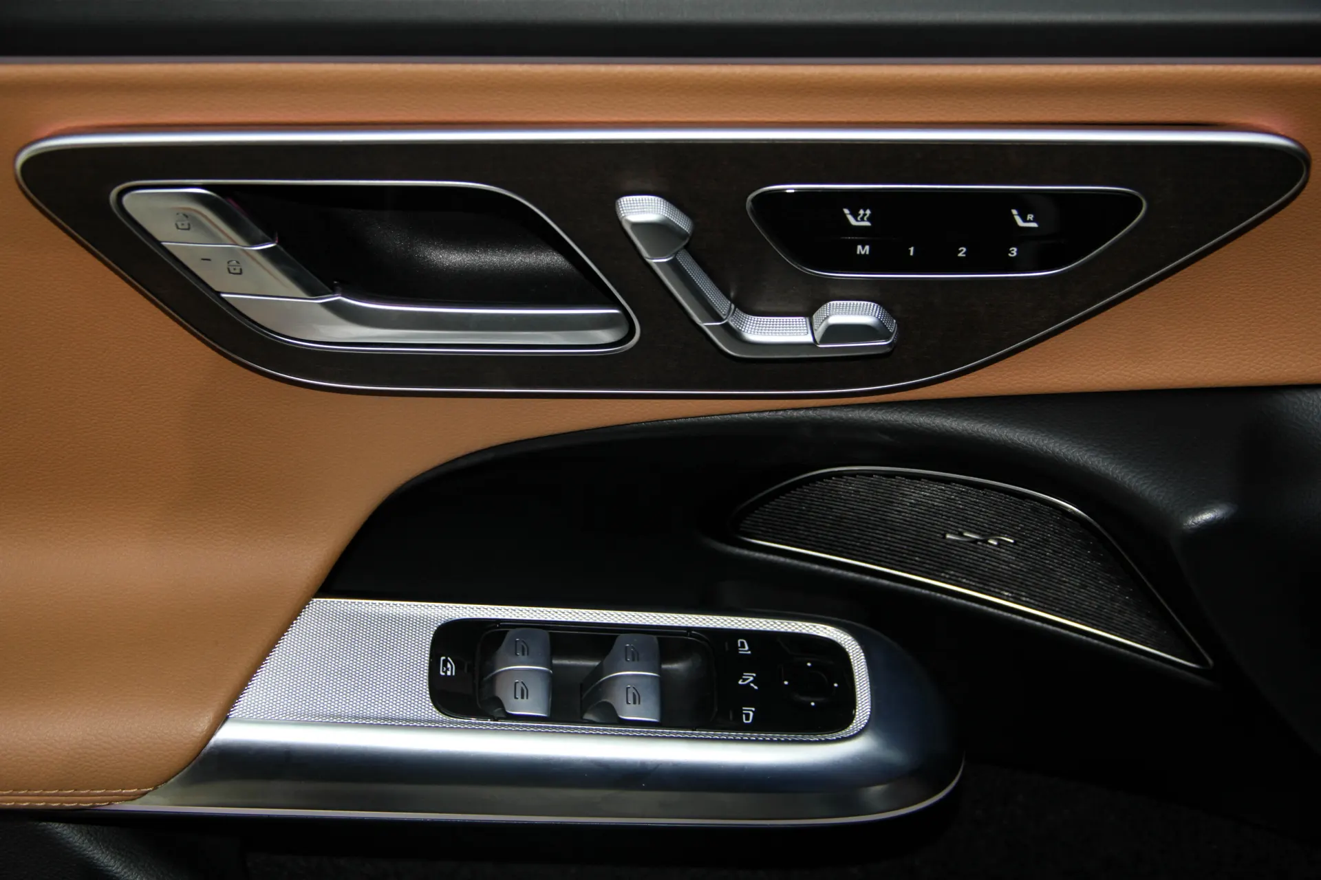 Mercedes-Benz E 300 L, 2024 9