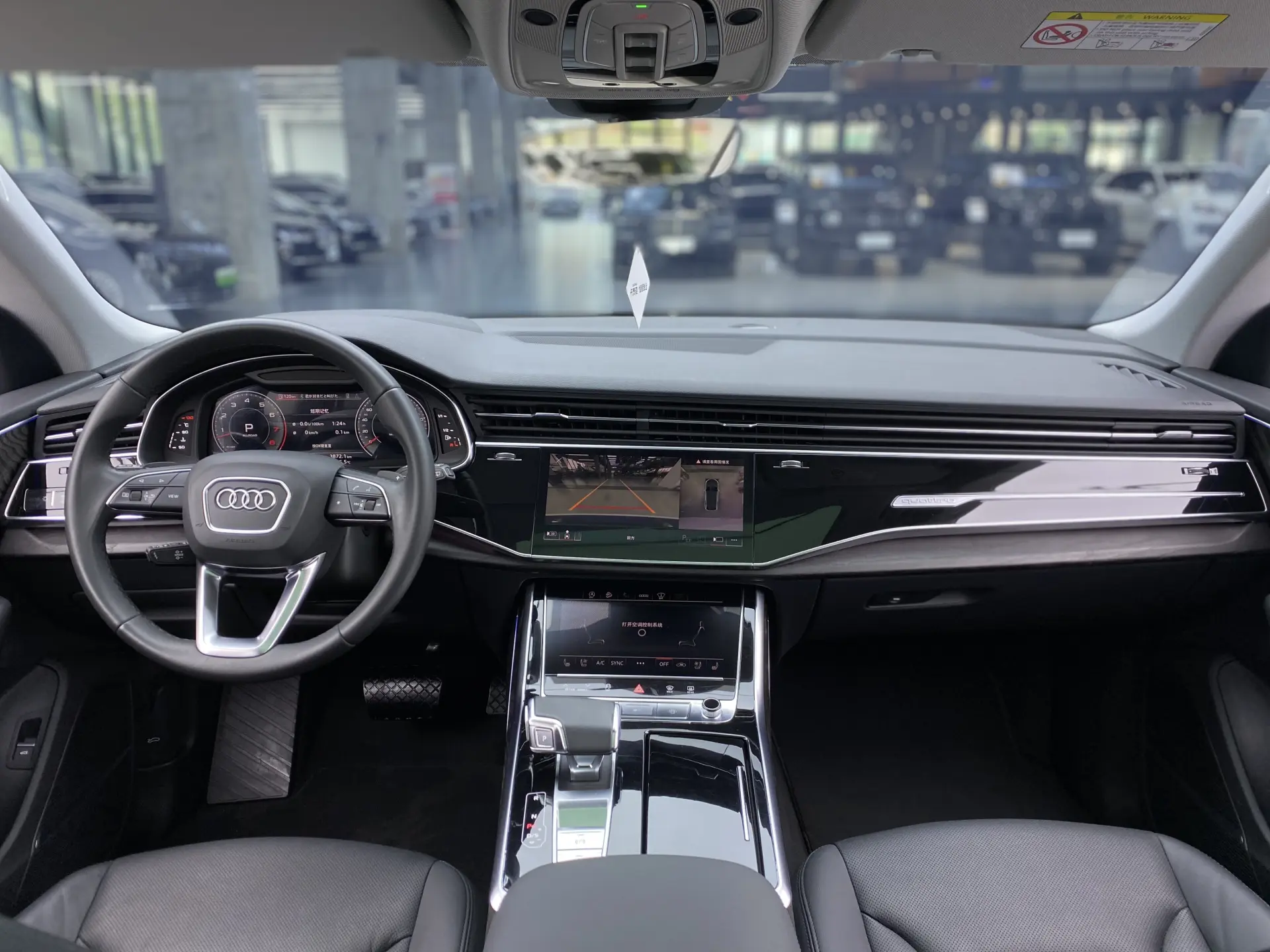 Audi Q8 55 TFSI, 2022 13