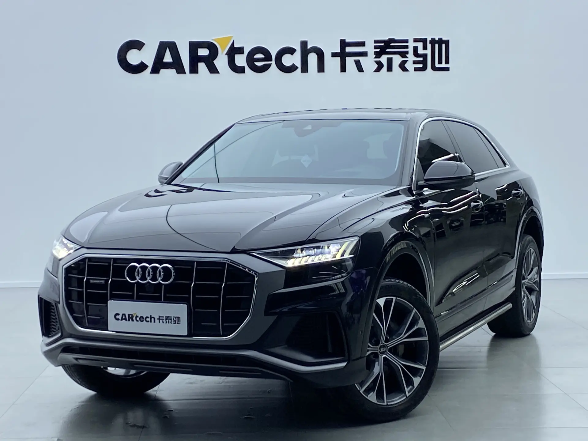 Audi Q8 55 TFSI, 2022 все фото