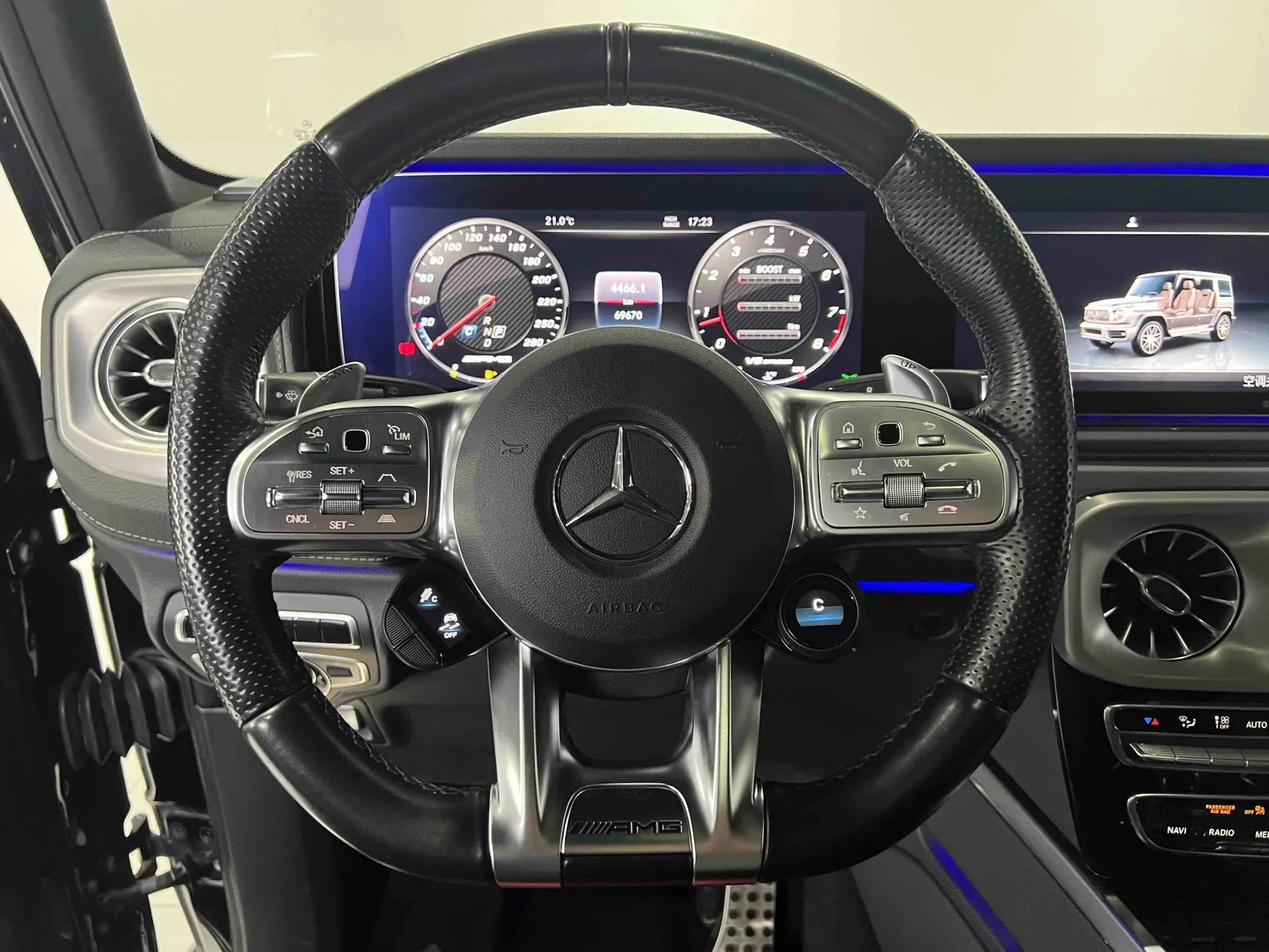 Mercedes-Benz G 63, 2022 16