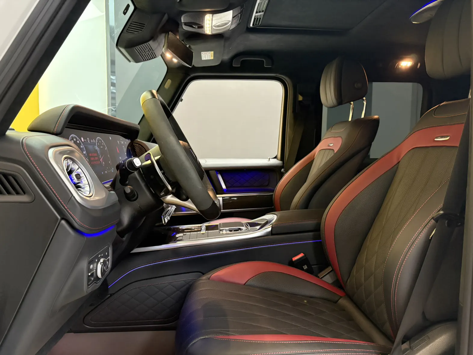 Mercedes-Benz G 63, 2025 17