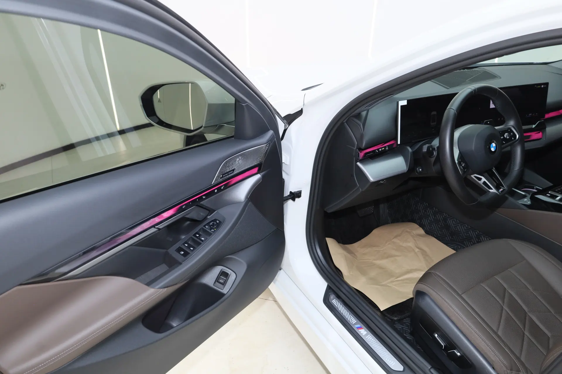 BMW 530Li, 2024 28