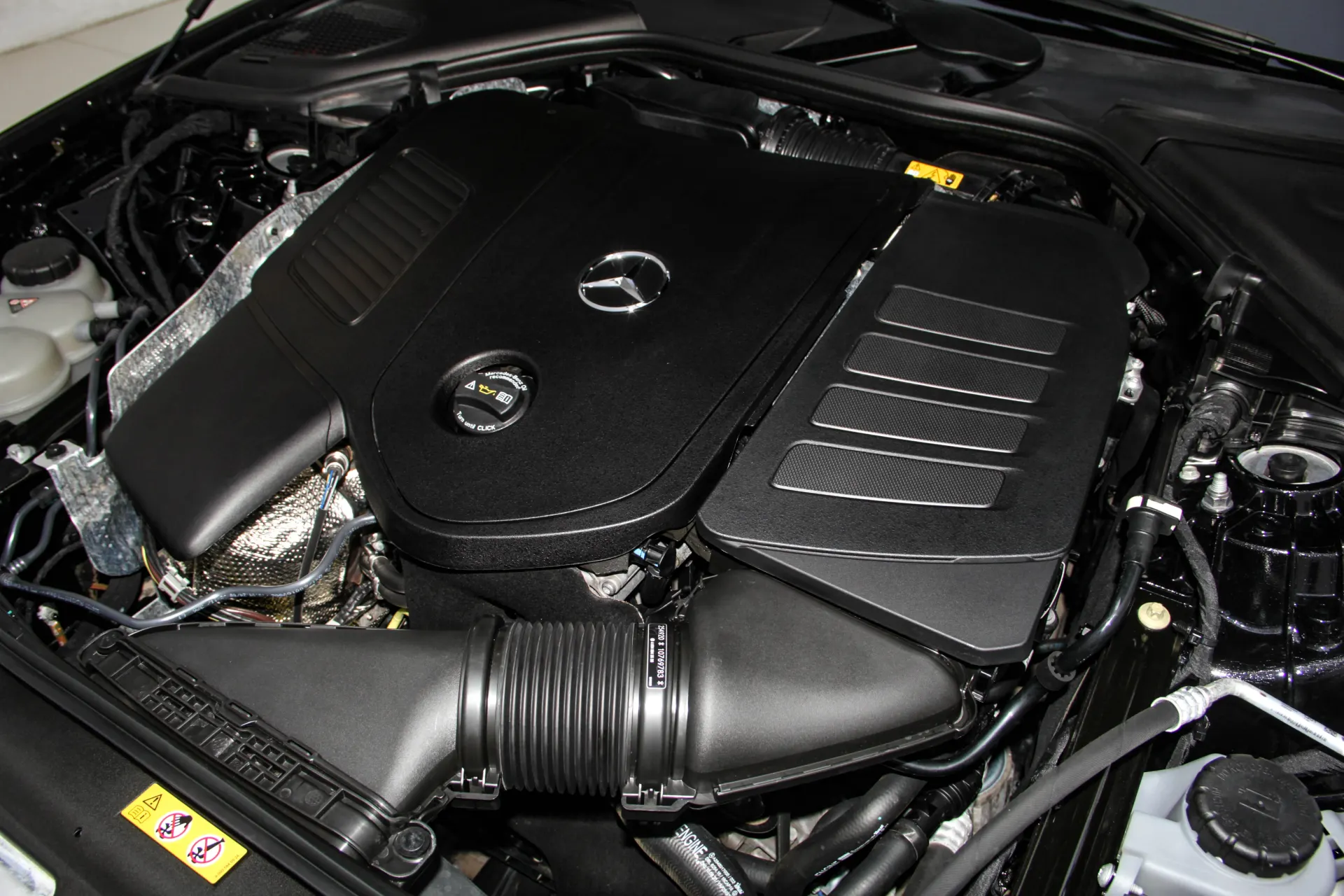 Mercedes-Benz E 300 L, 2024 6