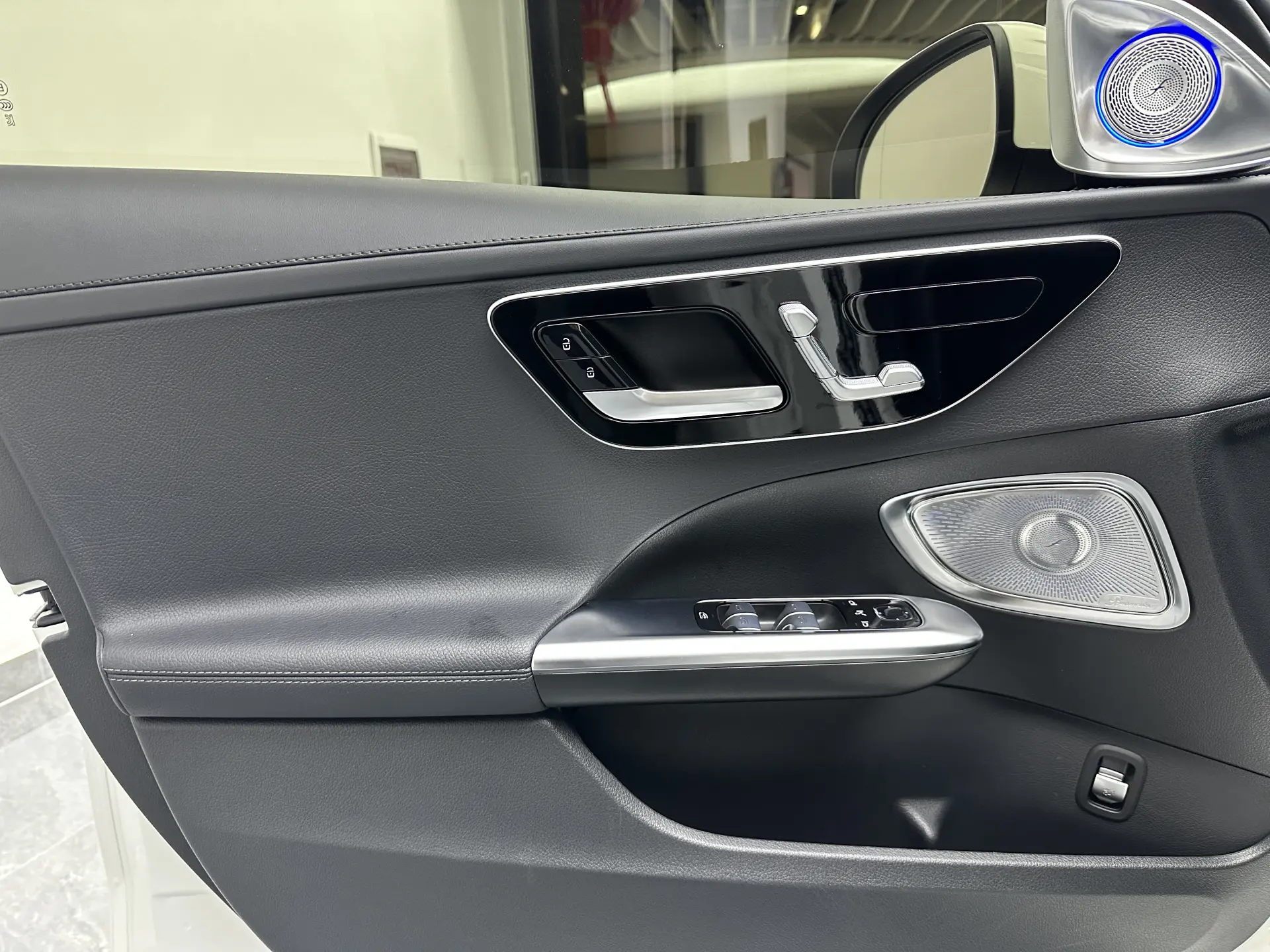 Mercedes-Benz C 260 L, 2024 22