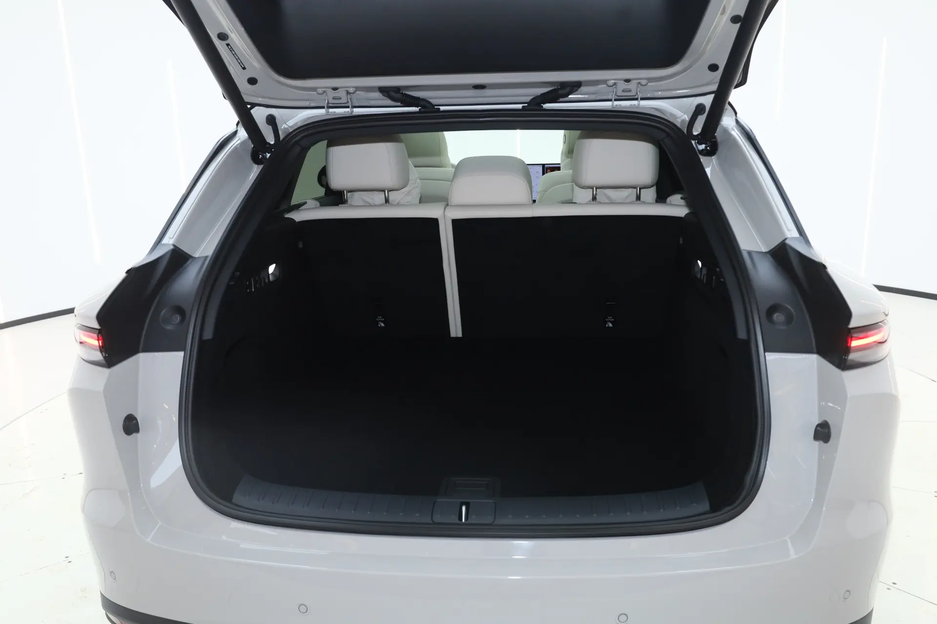 Li Auto i6, 2025 14