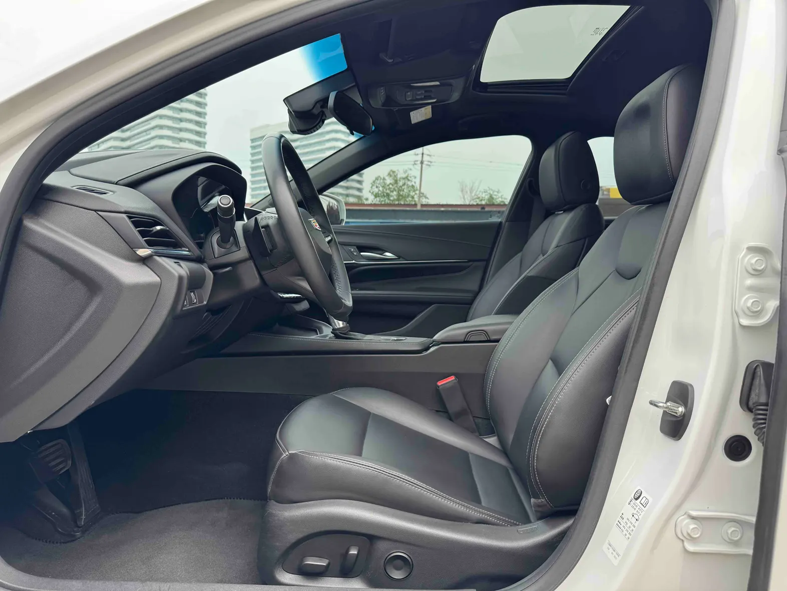 Cadillac CT4, 2023 15
