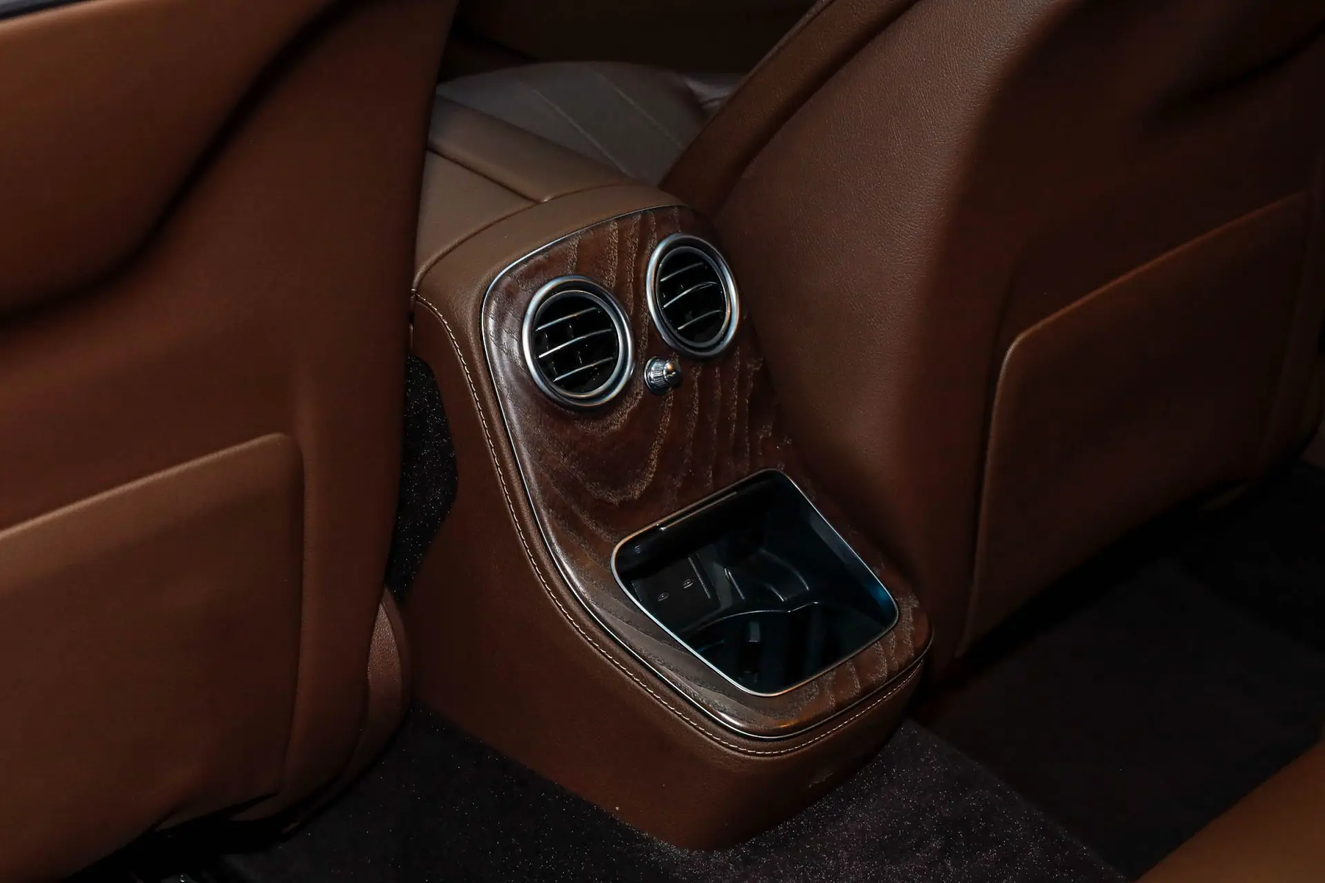 Mercedes-Benz E 300 L, 2021 27