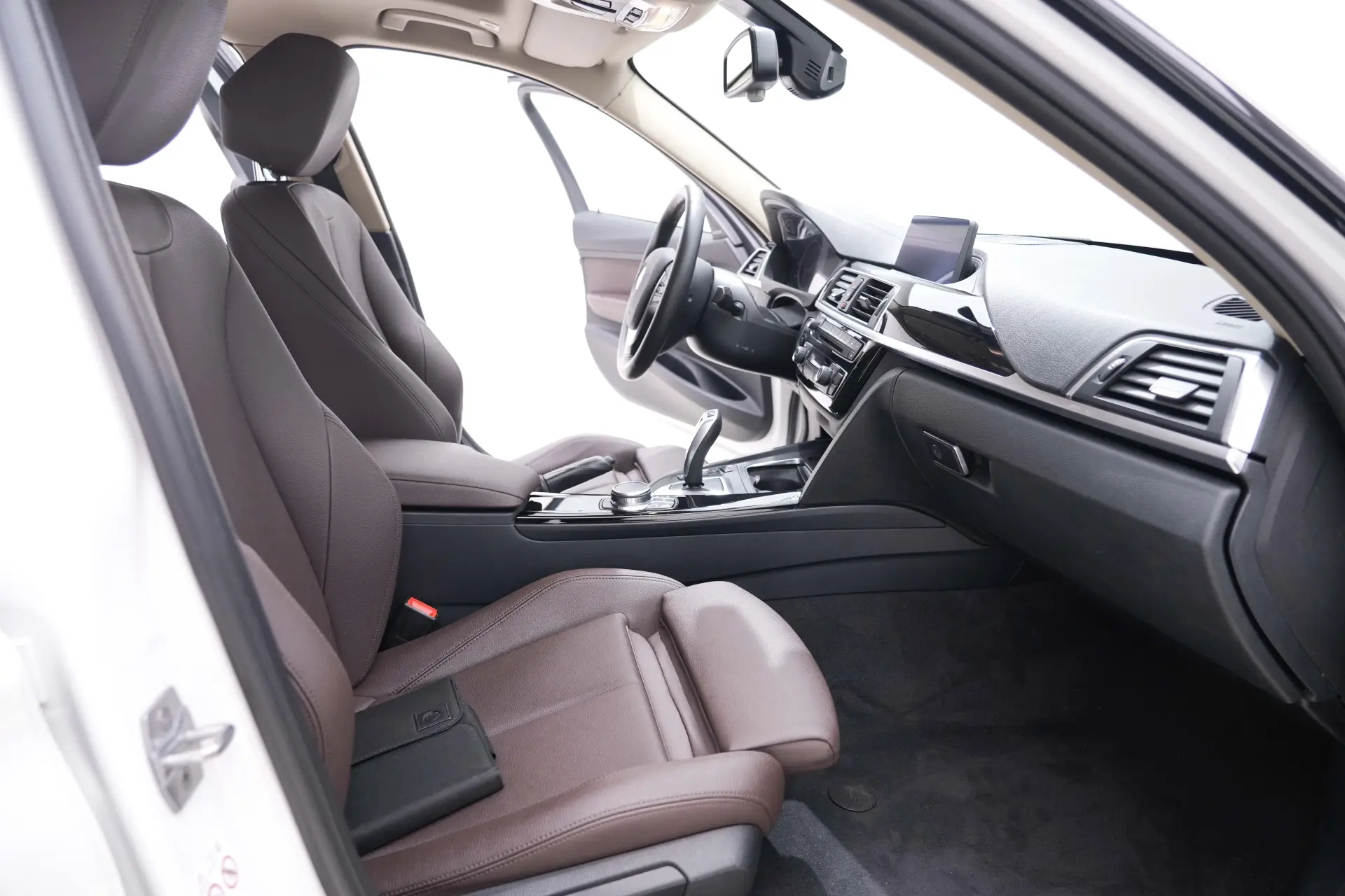 BMW 320Li, 2019 21
