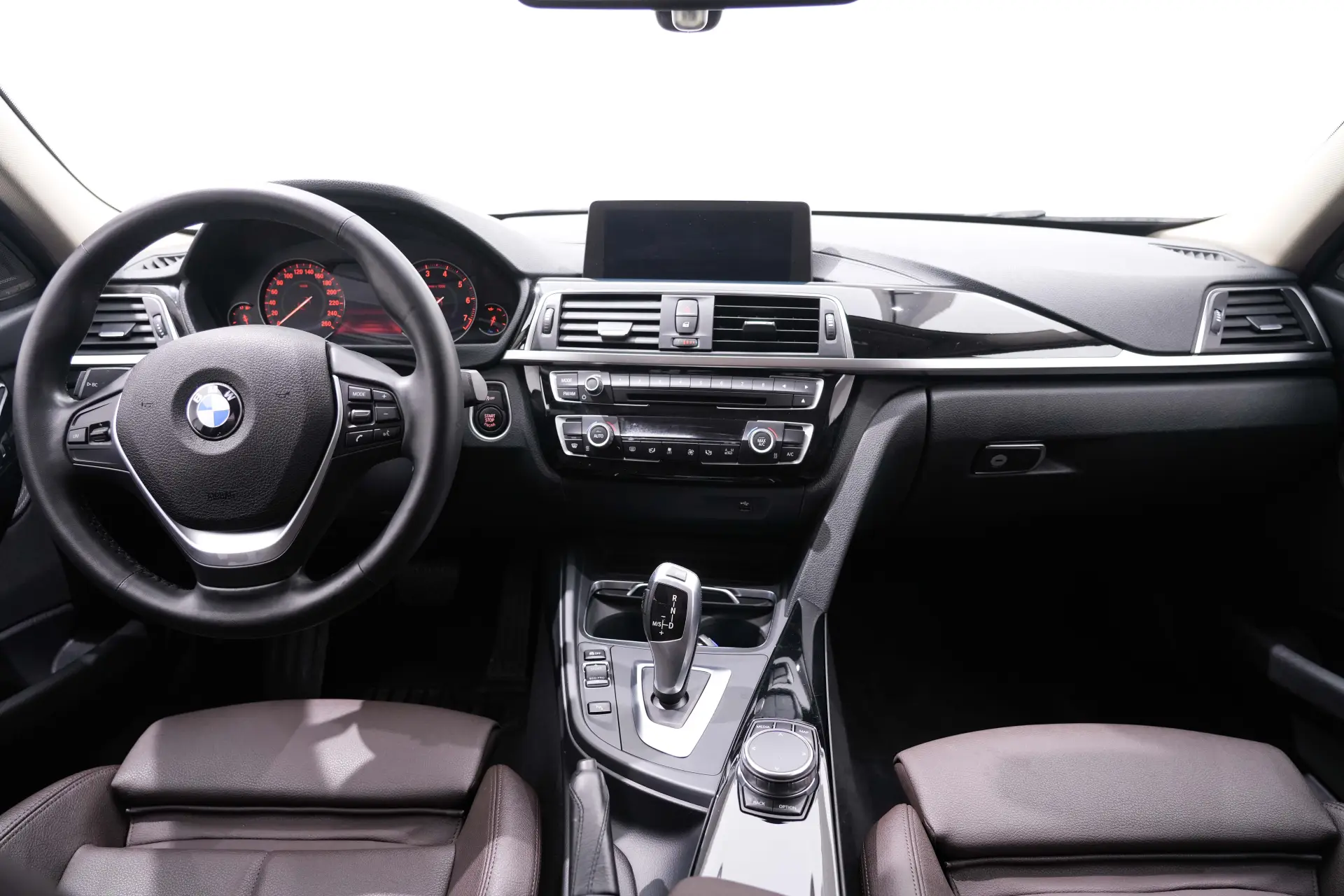 BMW 320Li, 2019 16
