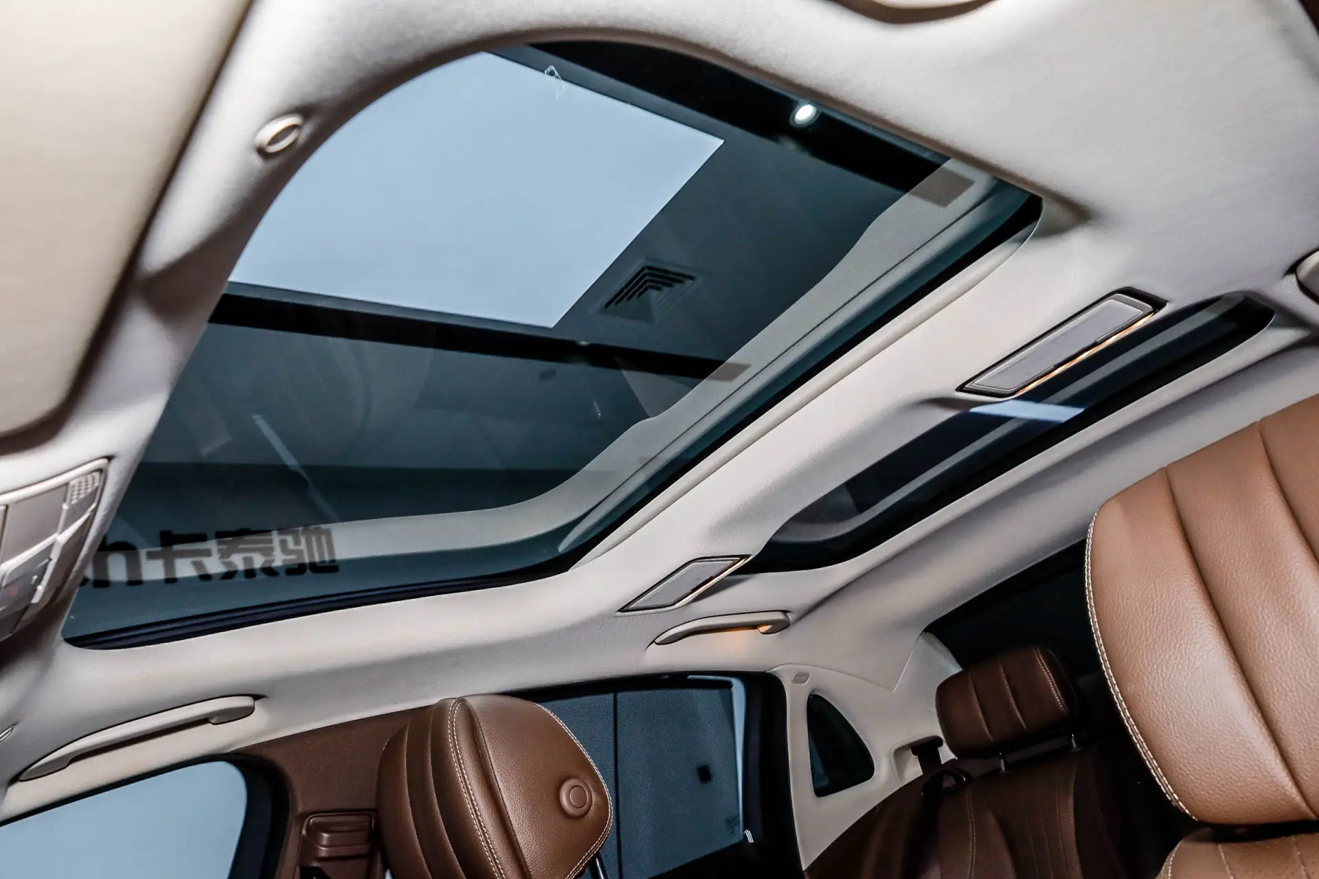 Mercedes-Benz E 300 L, 2021 17