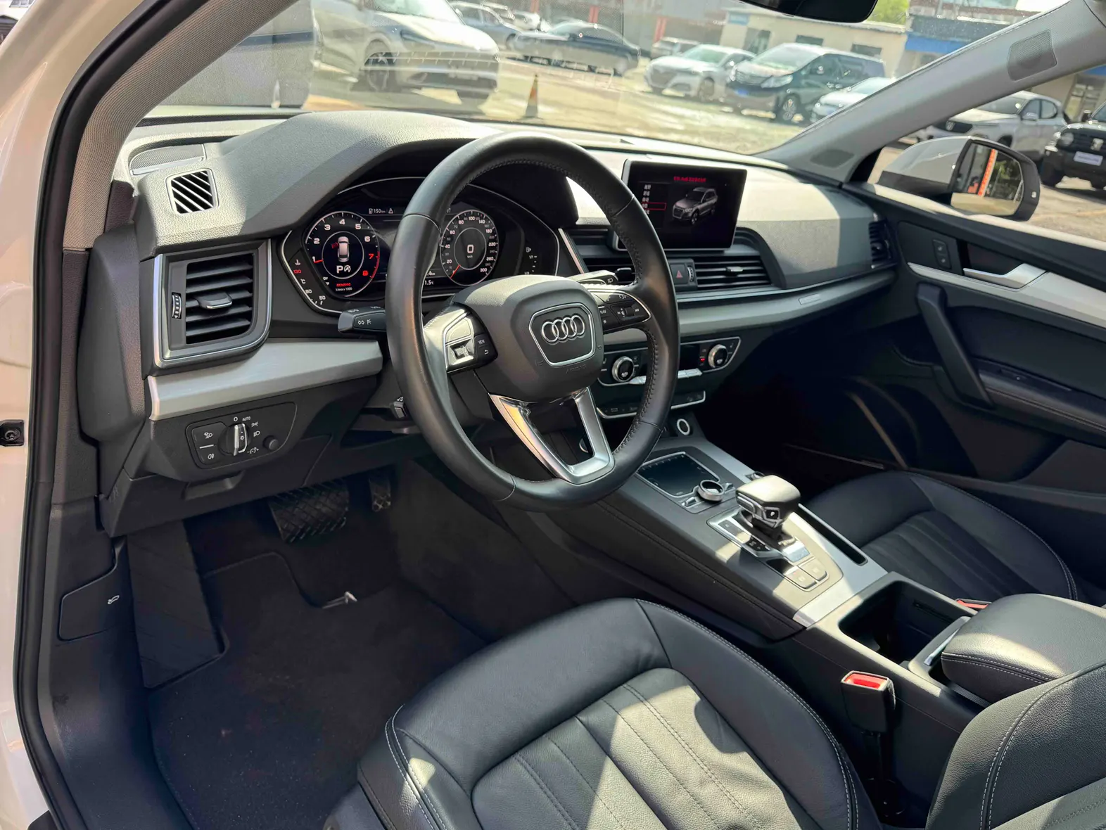 Audi Q5L 40 TFSI, 2021 15