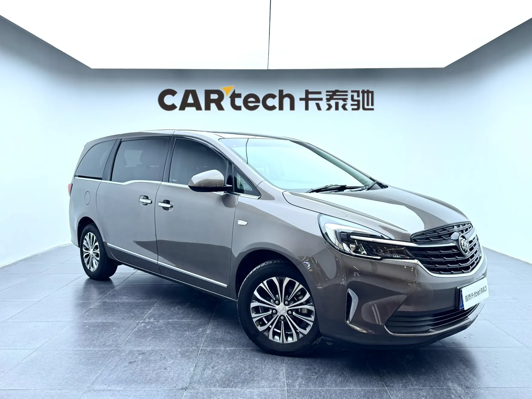 Buick GL8, 2022 2