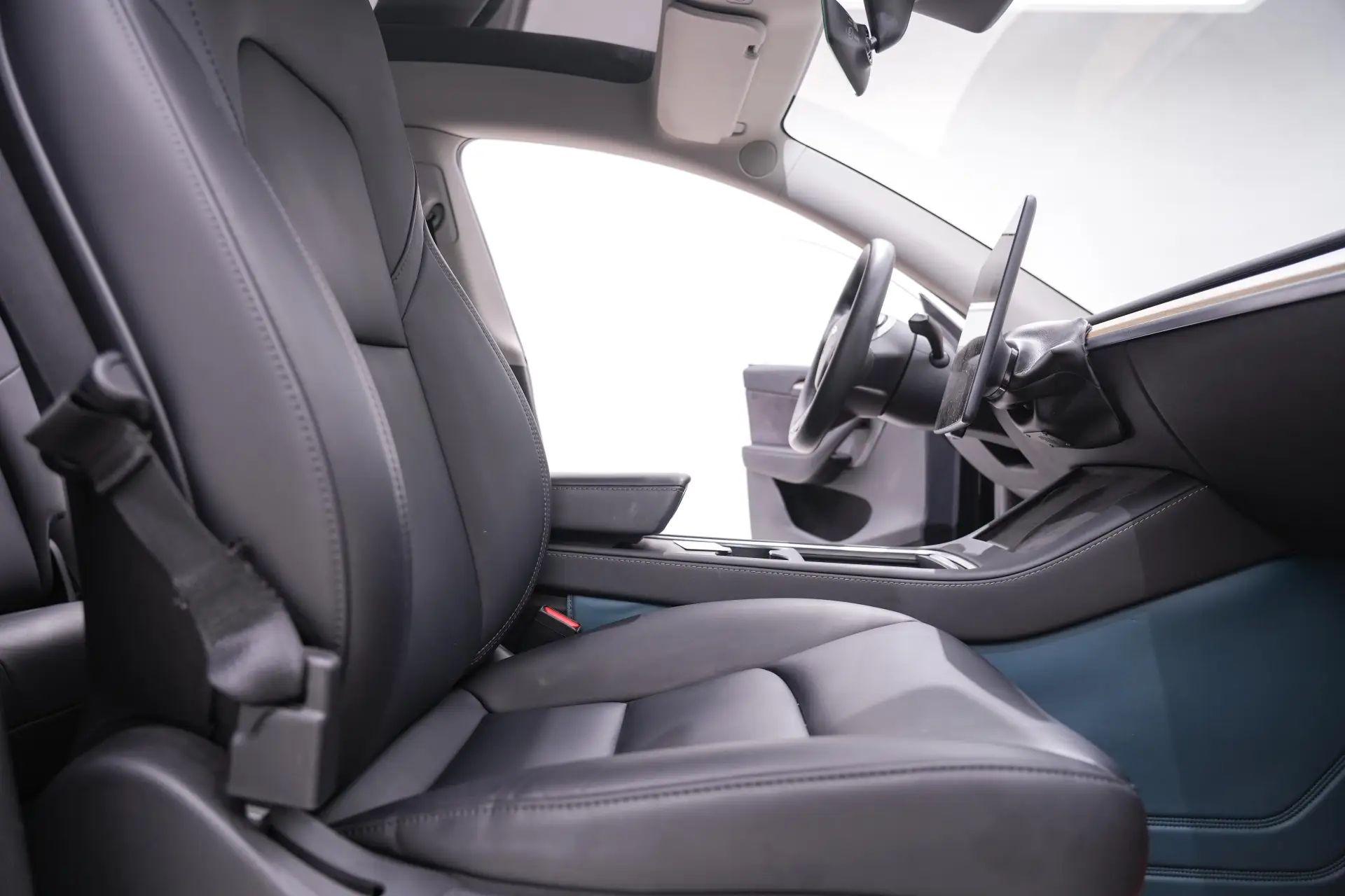 Tesla Model Y, 2022 19