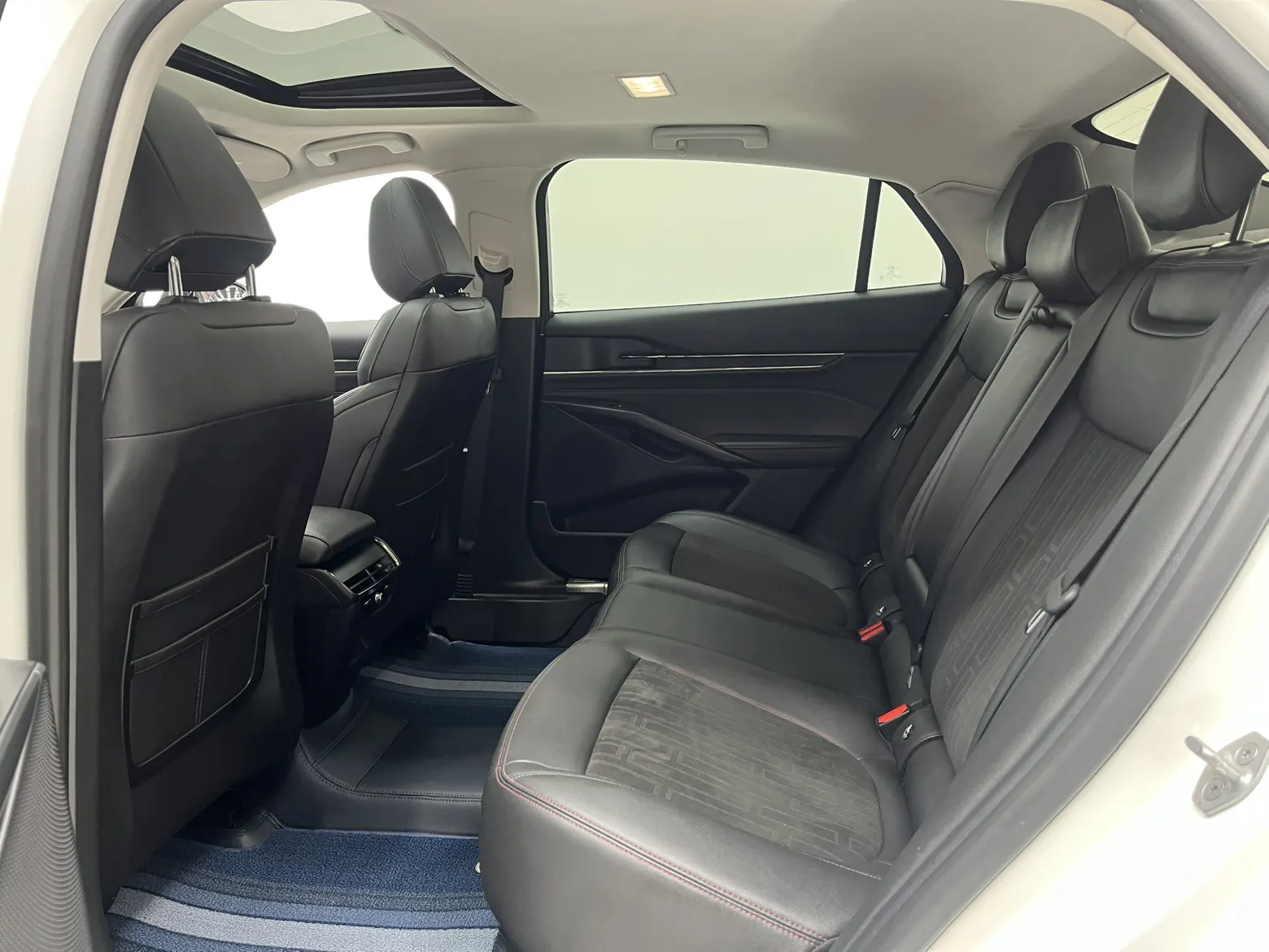 Ford Mondeo, 2023 16