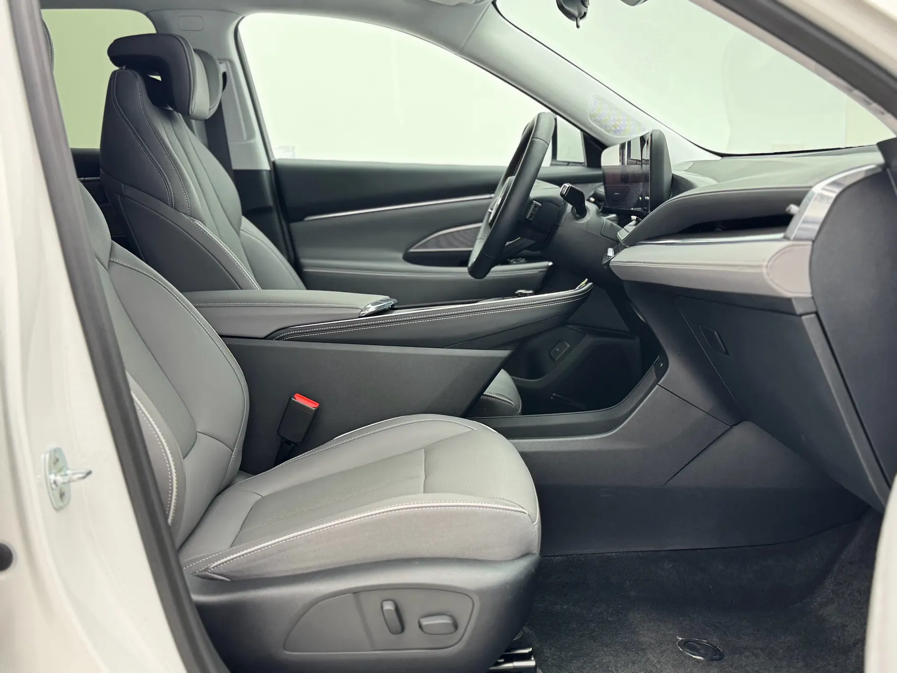 Buick E5, 2025 23