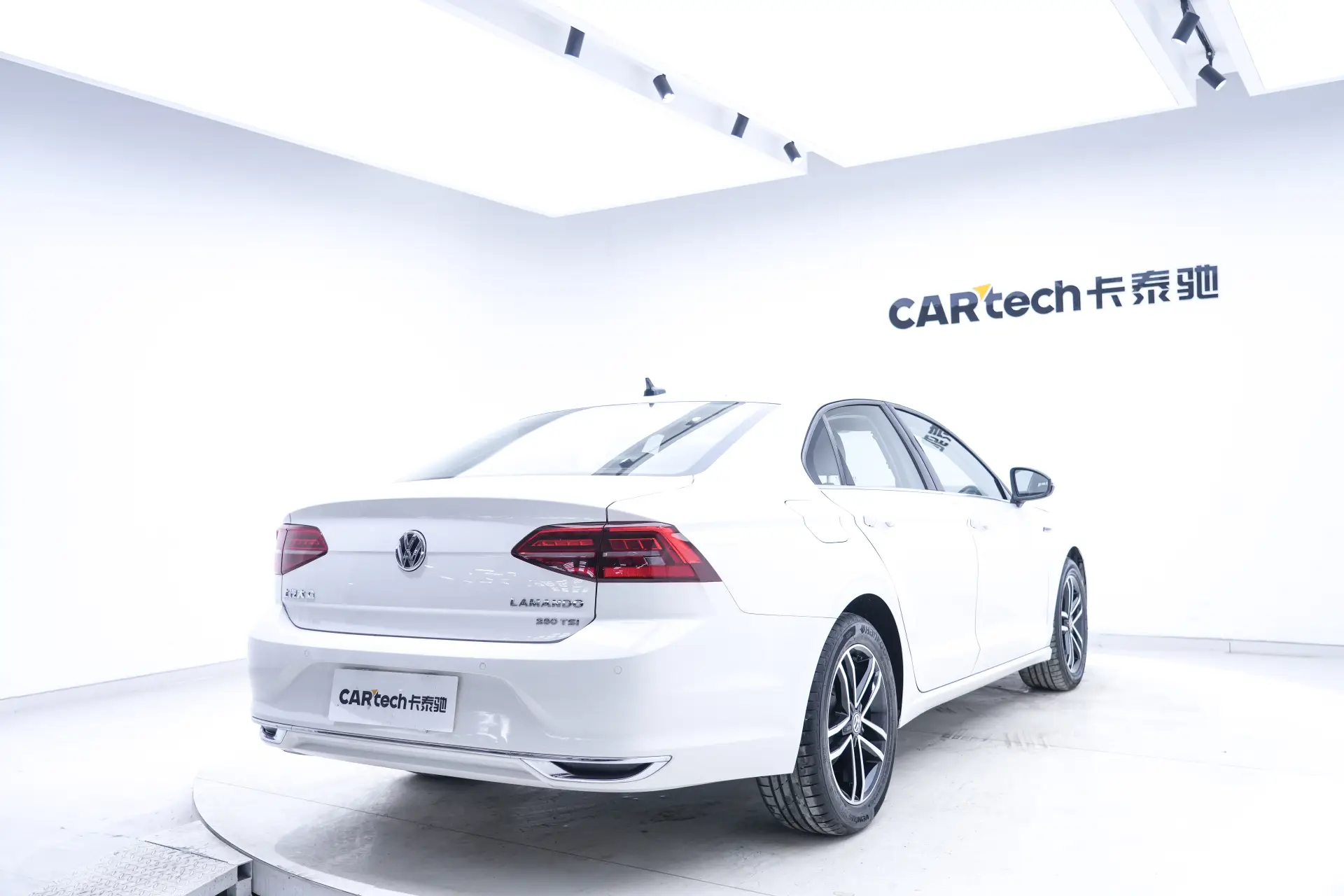 Volkswagen Lamando, 2021 все фото