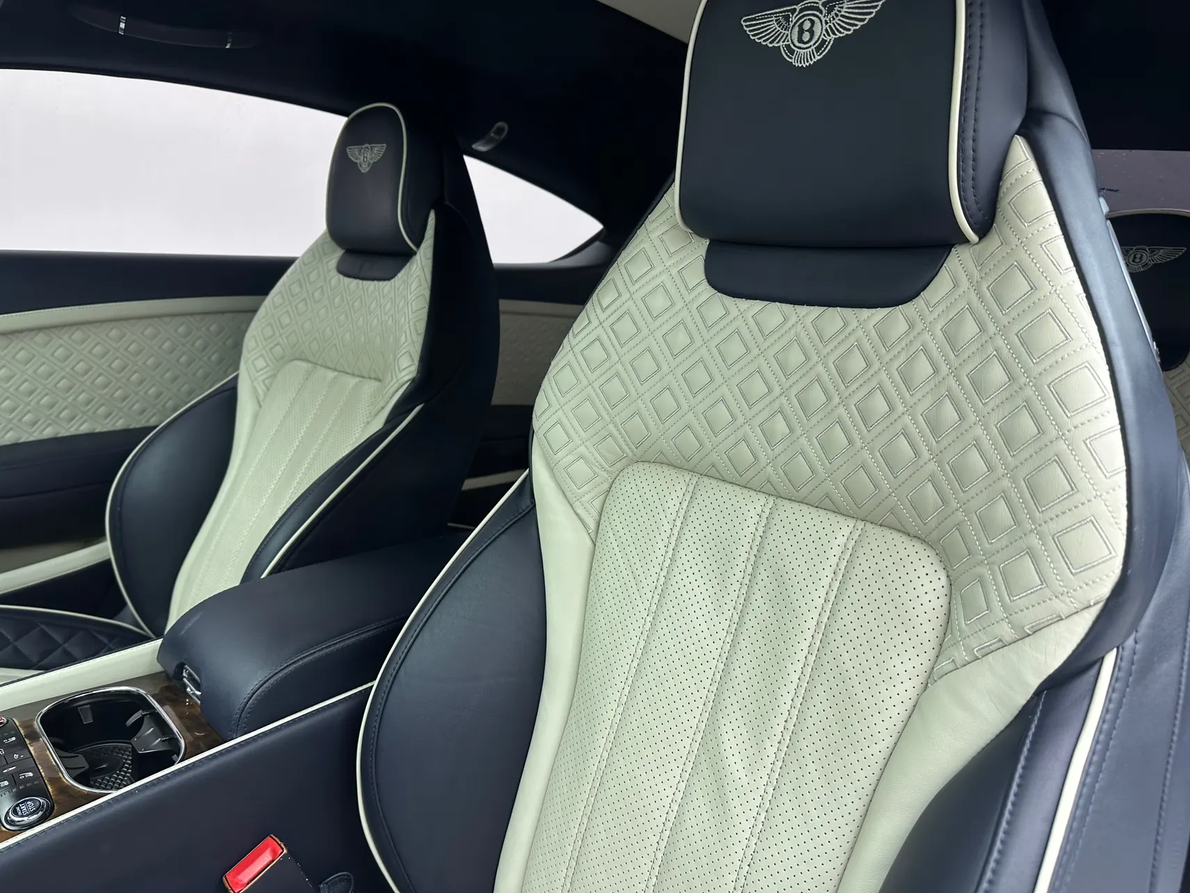 Bentley Continental GT, 2015 29