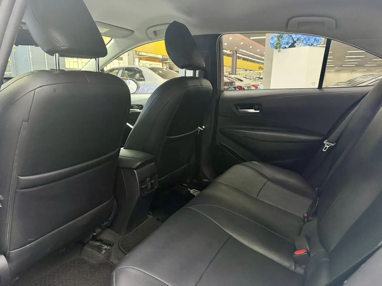Toyota Corolla, 2025 11